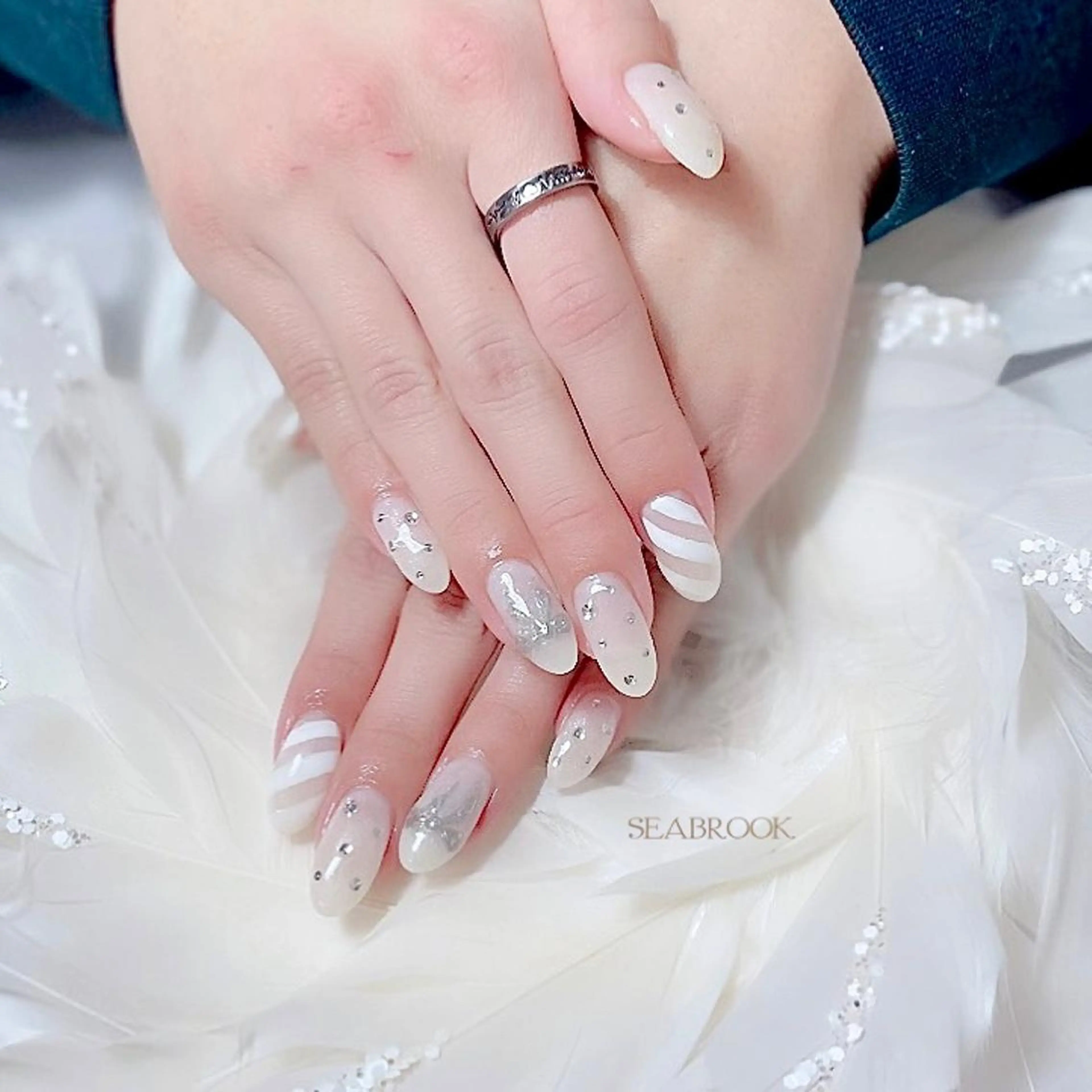 ネイル 鈴木 奈穂子のネイルデザイン