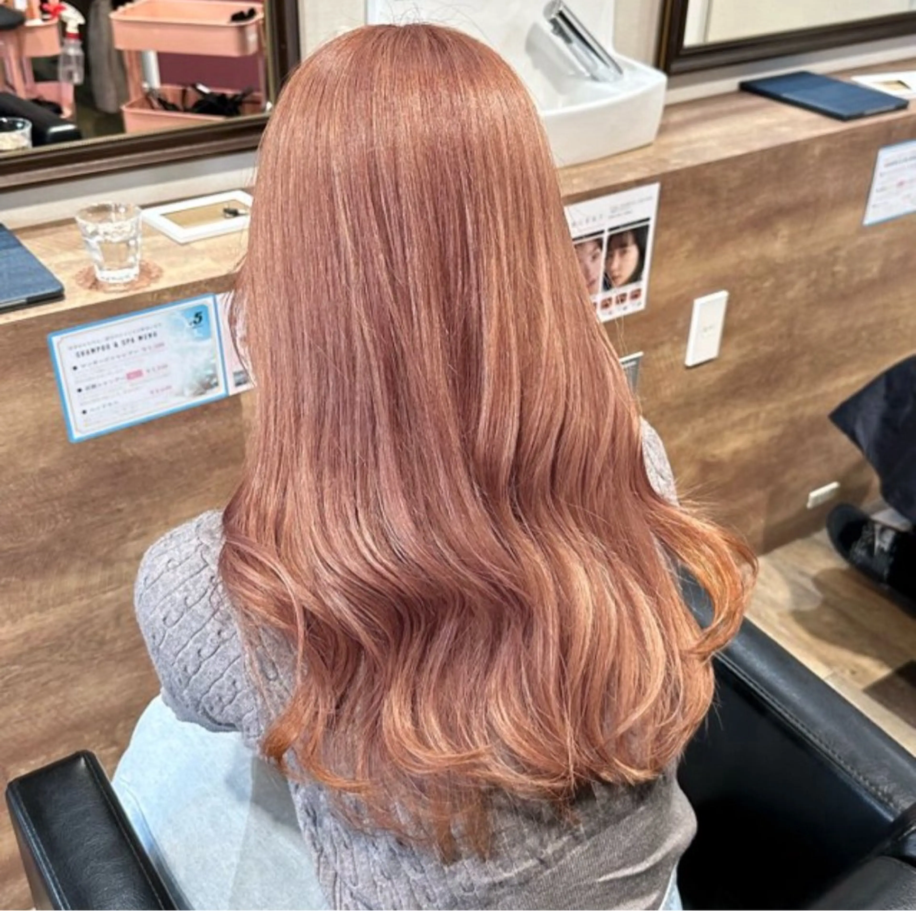 🪞🪄 圧倒的ツヤ髪 🪞🪄〖ブリーチ＋カラー〗➕〖髪質改善ヘアエステ〗 ¥18700の写真