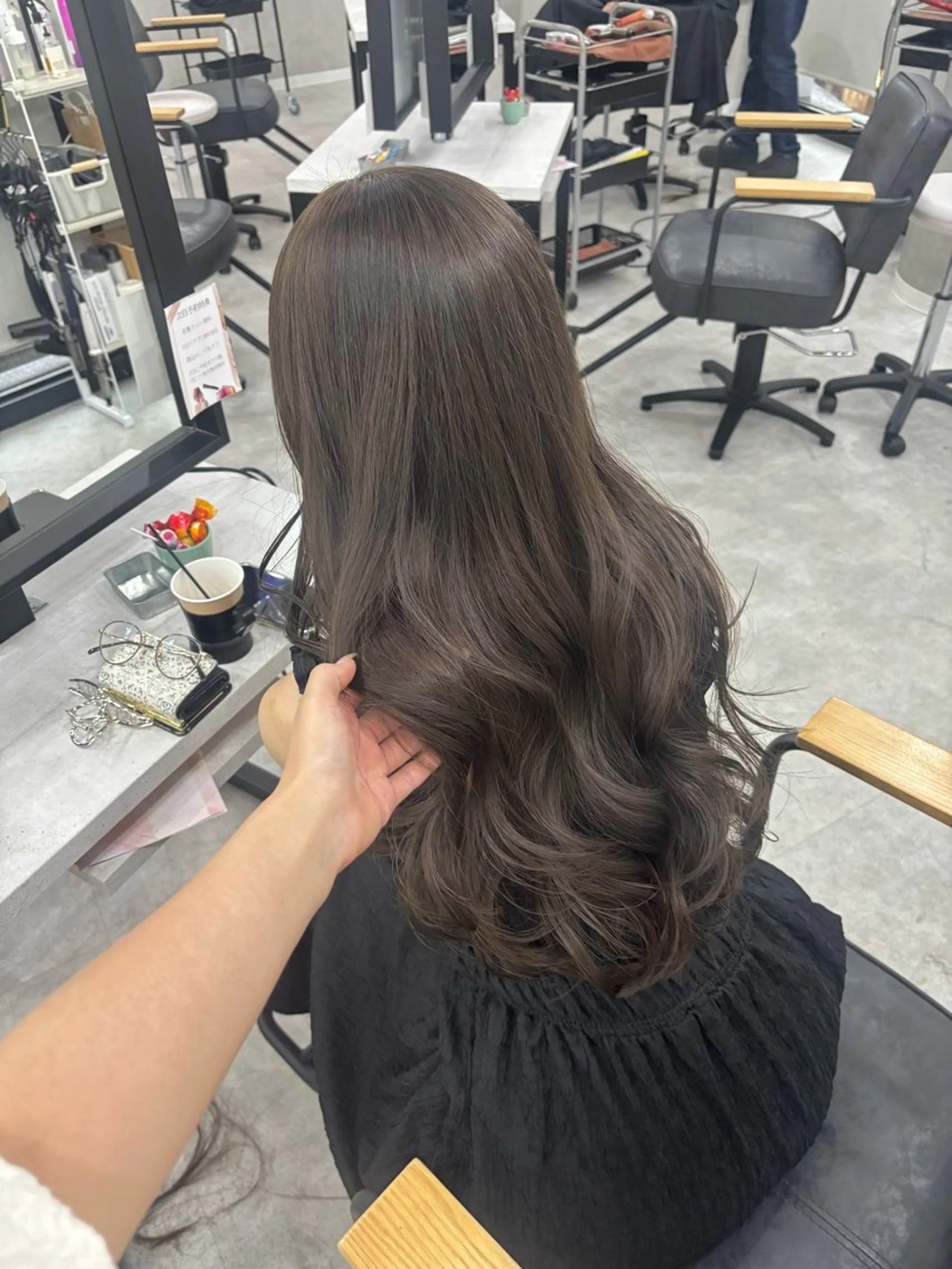 ロング カラー カット ヘアカラー トリートメント Megu/ベージュ/ 透明感カラーのヘアスタイル
