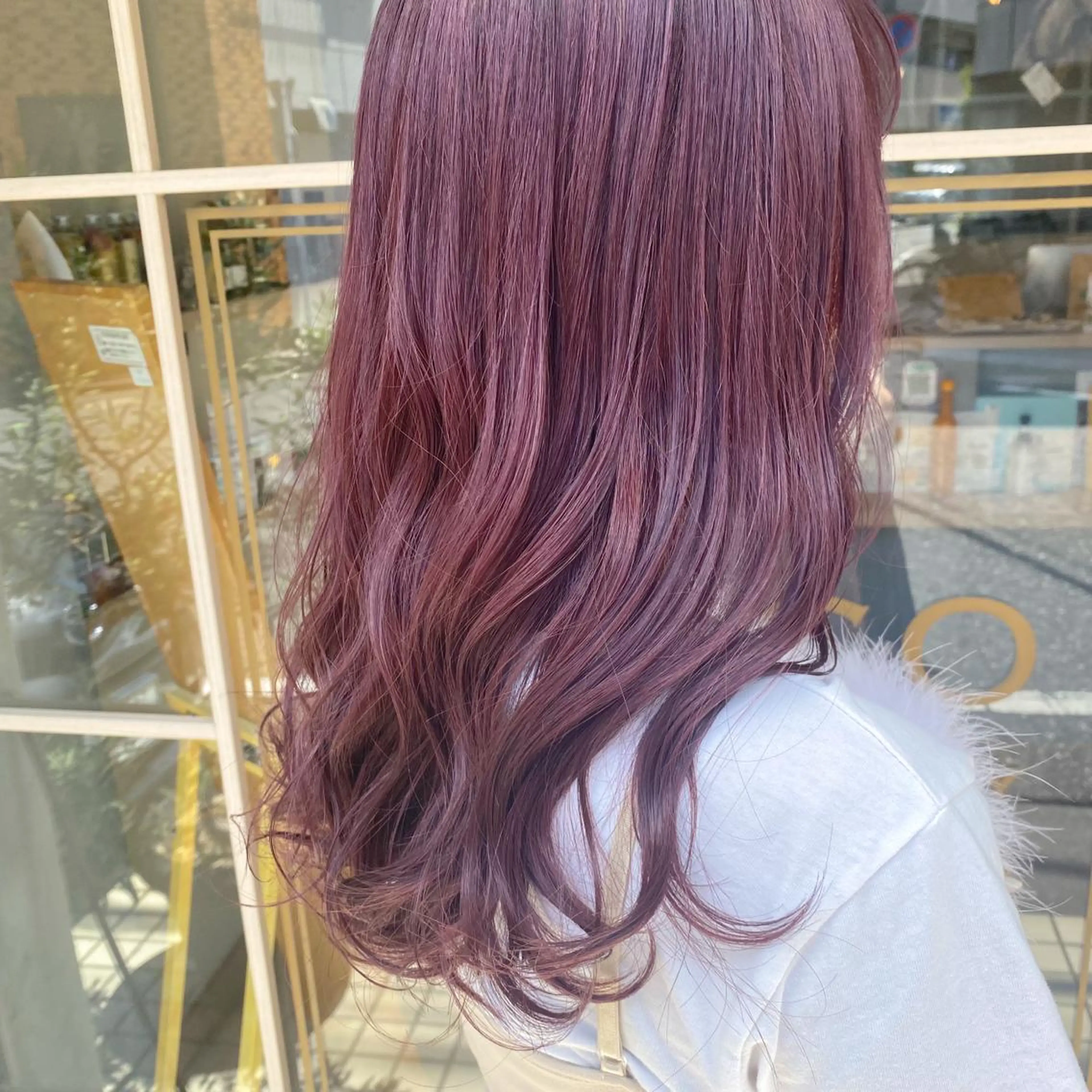 カラー ヘアカラー トリートメント HANA ROCCO3rdのヘアスタイル