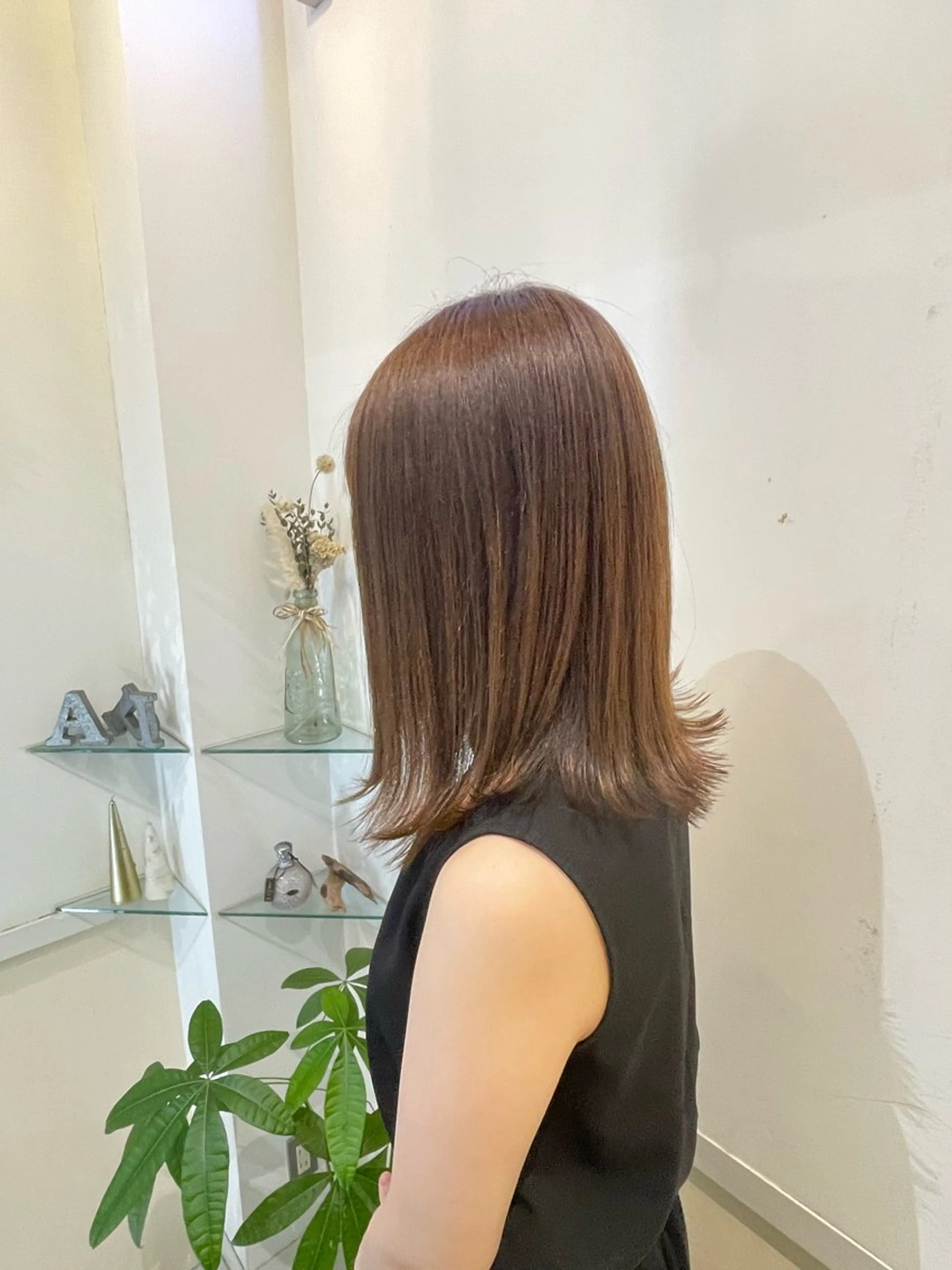 ミディアム カラー カット ヘアカラー トリートメント 髪質改善カラー🤍 エクステ✨君島由実子のヘアスタイル