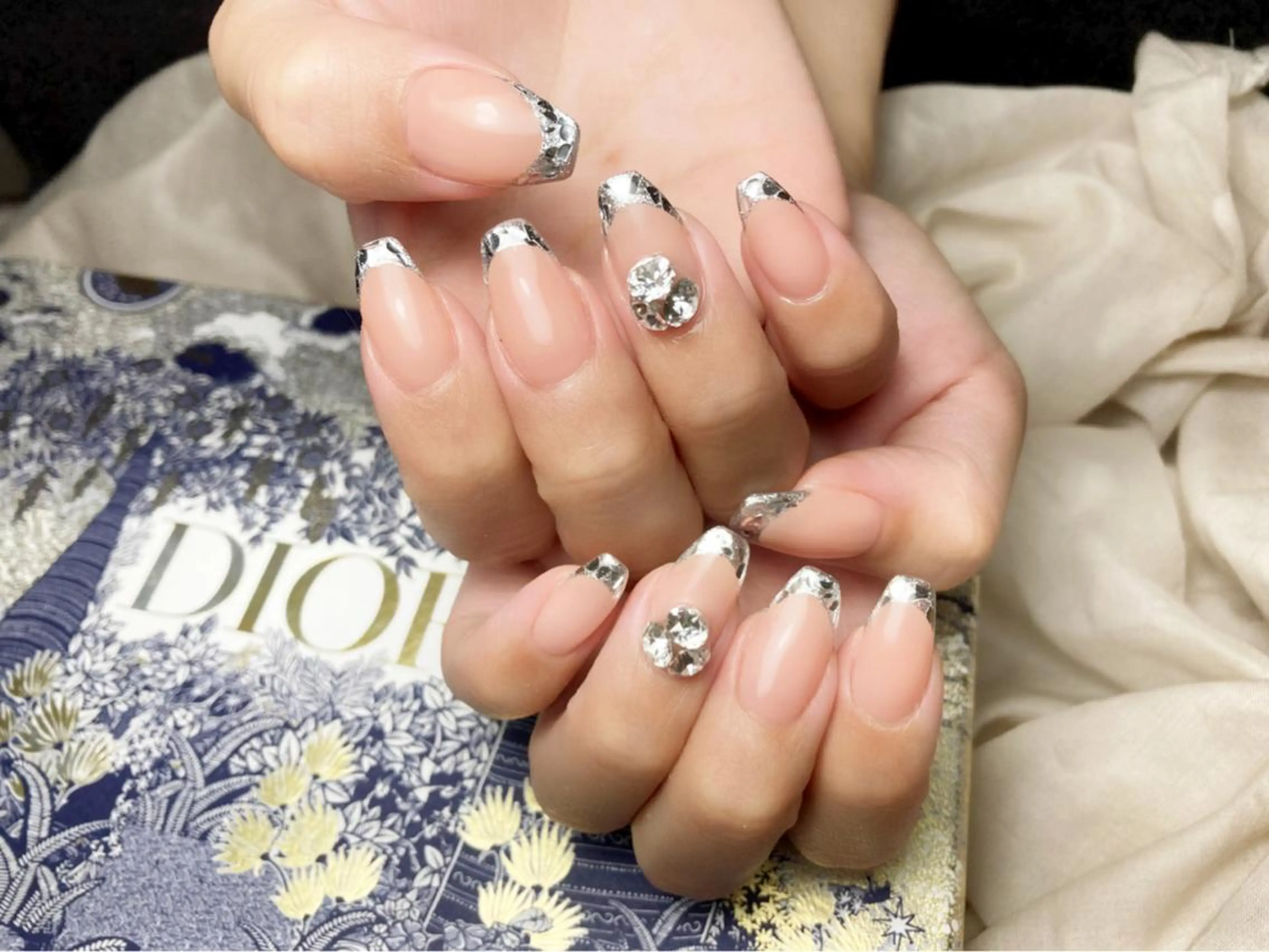 ネイル Yakko pas á pasのネイルデザイン