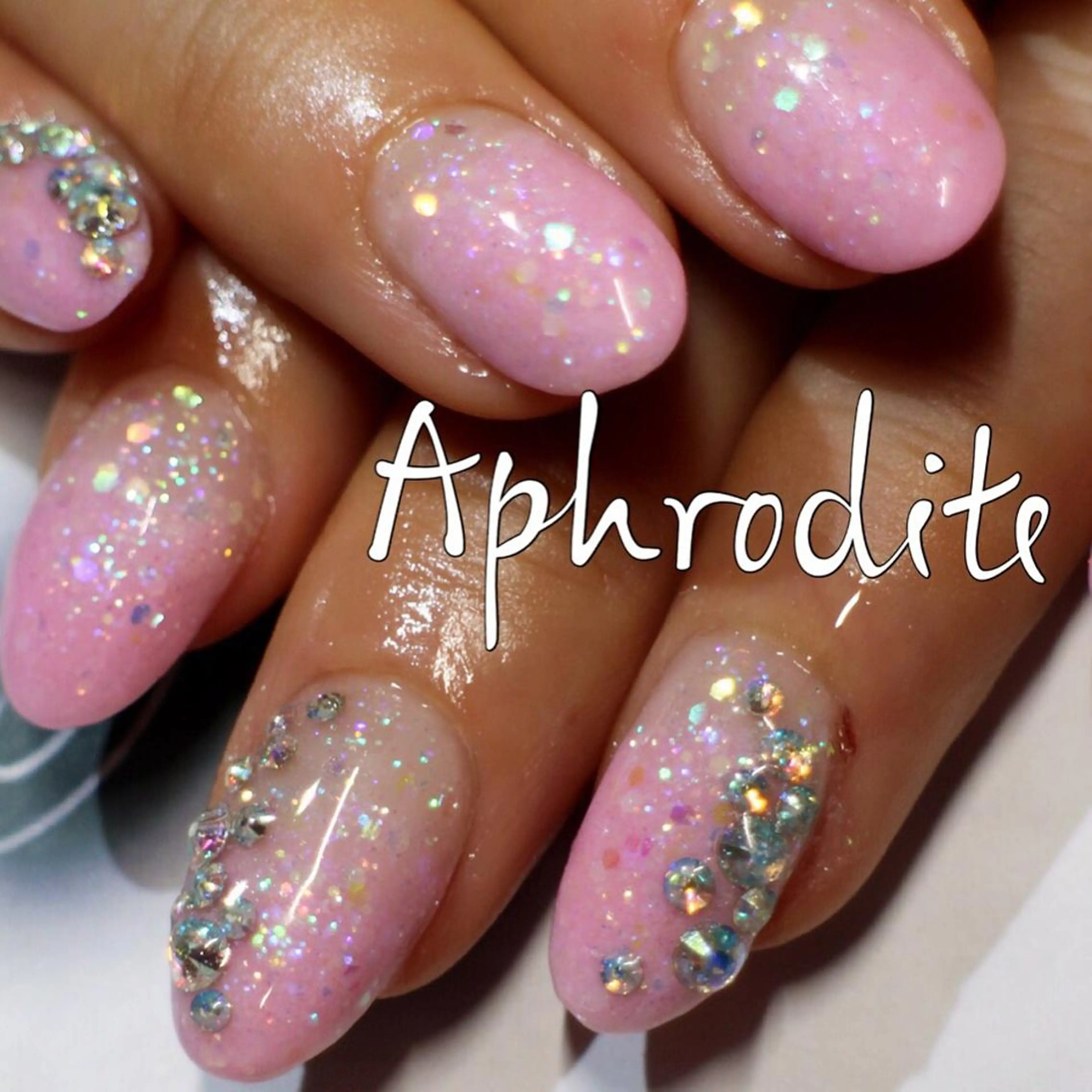 ネイル スカルプネイル APHRODITE Nagisaのネイルデザイン