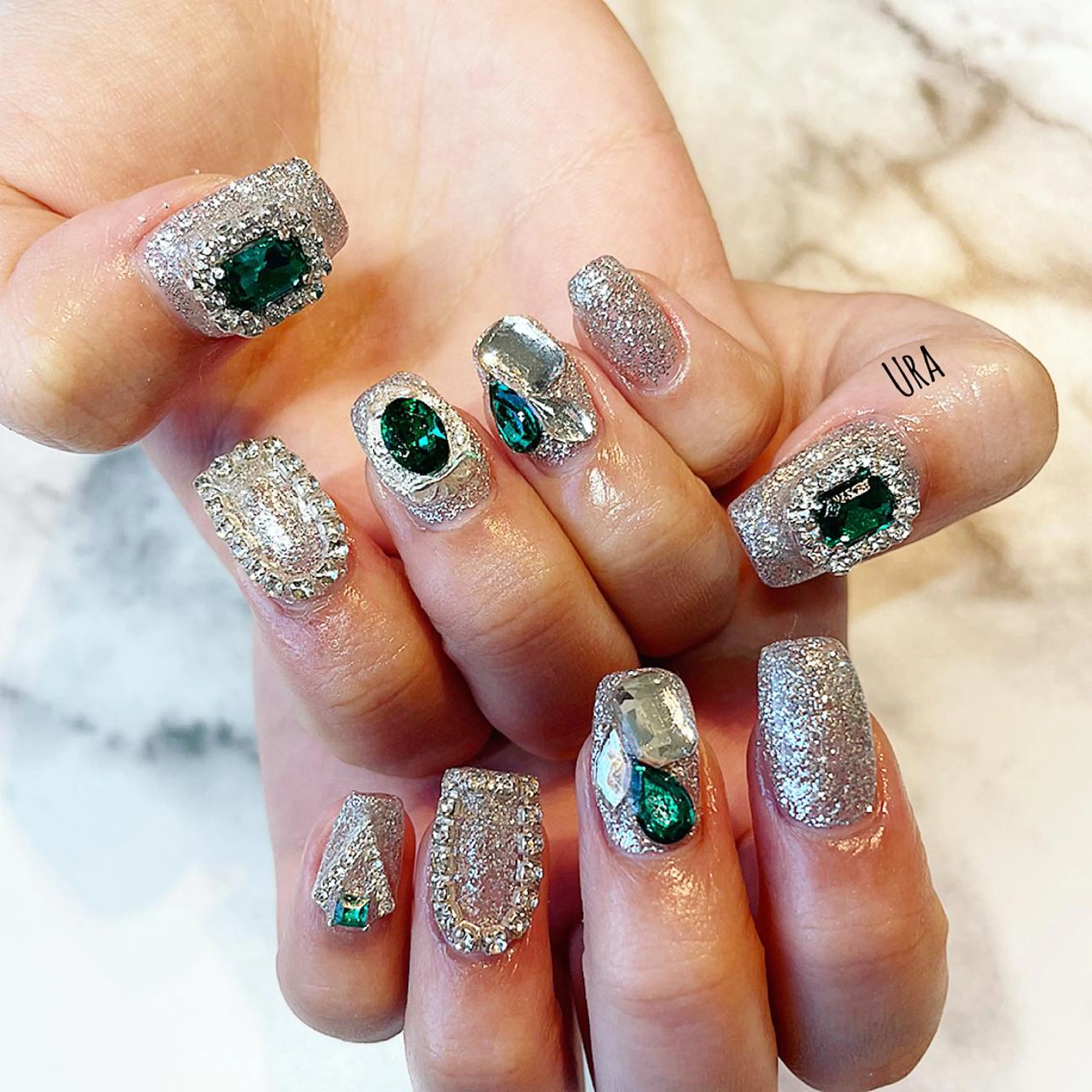 ネイル UrakoNail 《nail》のネイルデザイン