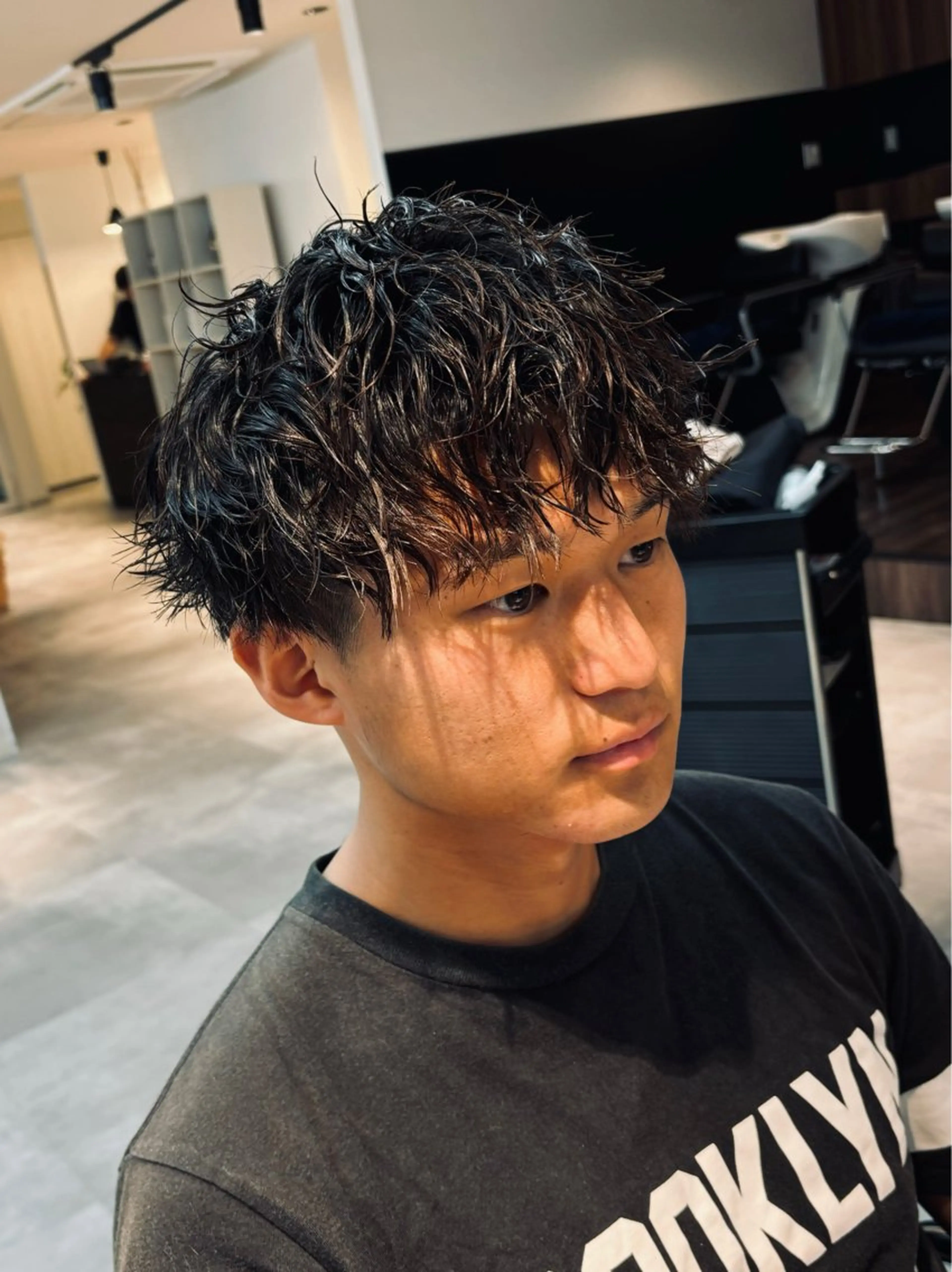 ショート パーマ メンズ メンズパーマ ツイストスパイラルパーマ スパイラルパーマ カット パーマ 保立/メンズサロン 千葉駅フェザーパーマのヘアスタイル