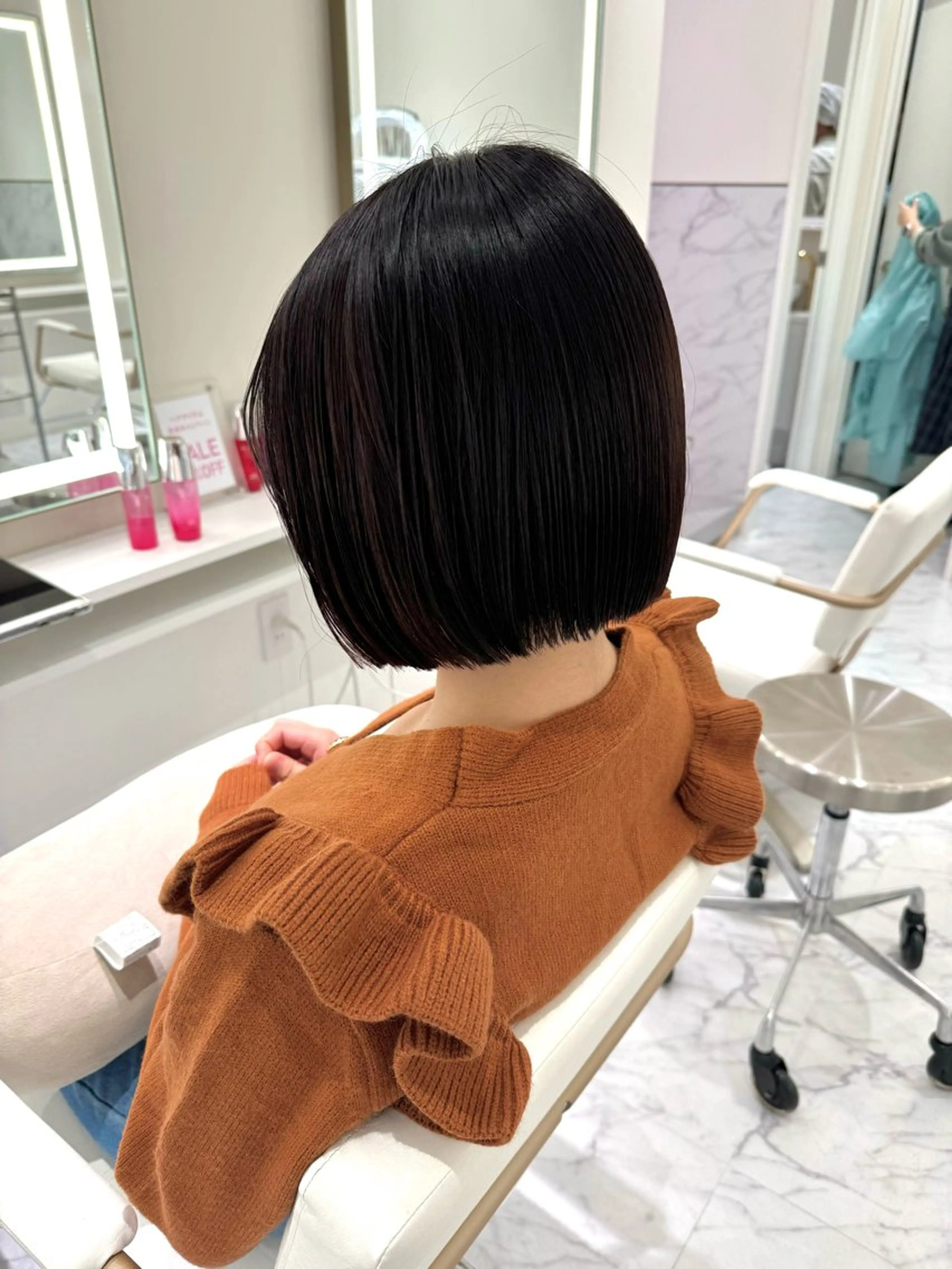 ミディアム カラー ボブ ParveMix🍀 藤原愛未のヘアスタイル