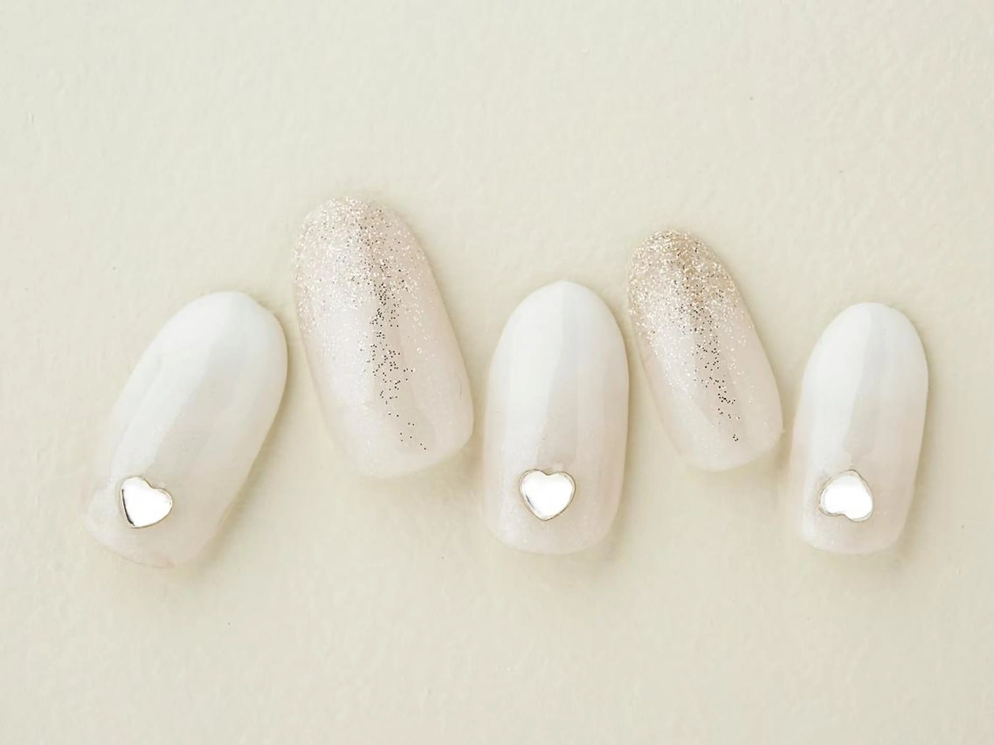 ネイル 桜ネイル 長さ出し フラッシュネイル フットネイル フレンチネイル ハンドネイル 💗🪽Tiary Nail🪽💗のネイルデザイン