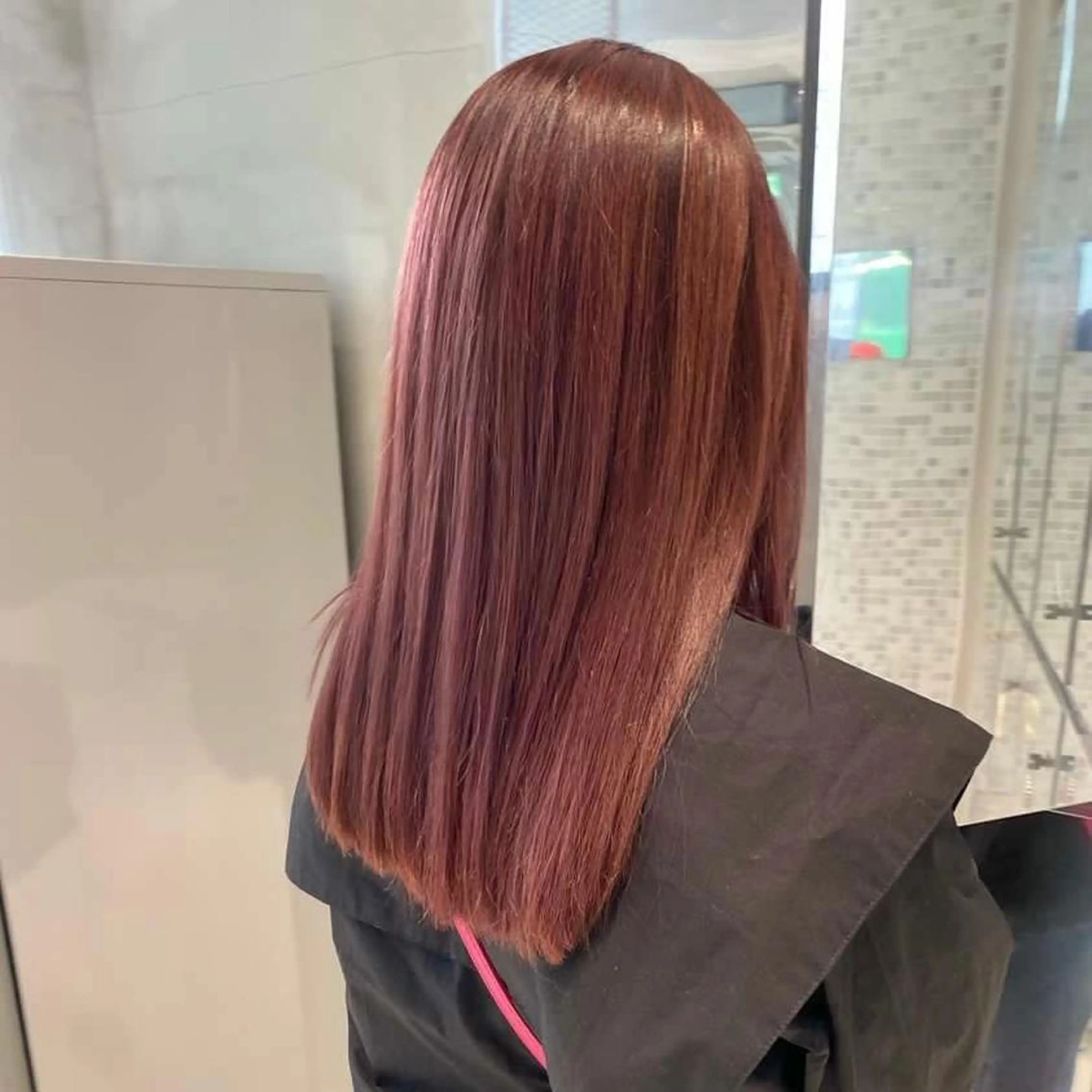 セミロング カラー ヘアアレンジ ベージュカラー ブリーチ ピンクカラー ピンクベージュ カット トリートメント ヘッドスパ ヘアセット 押切 響 のヘアスタイル