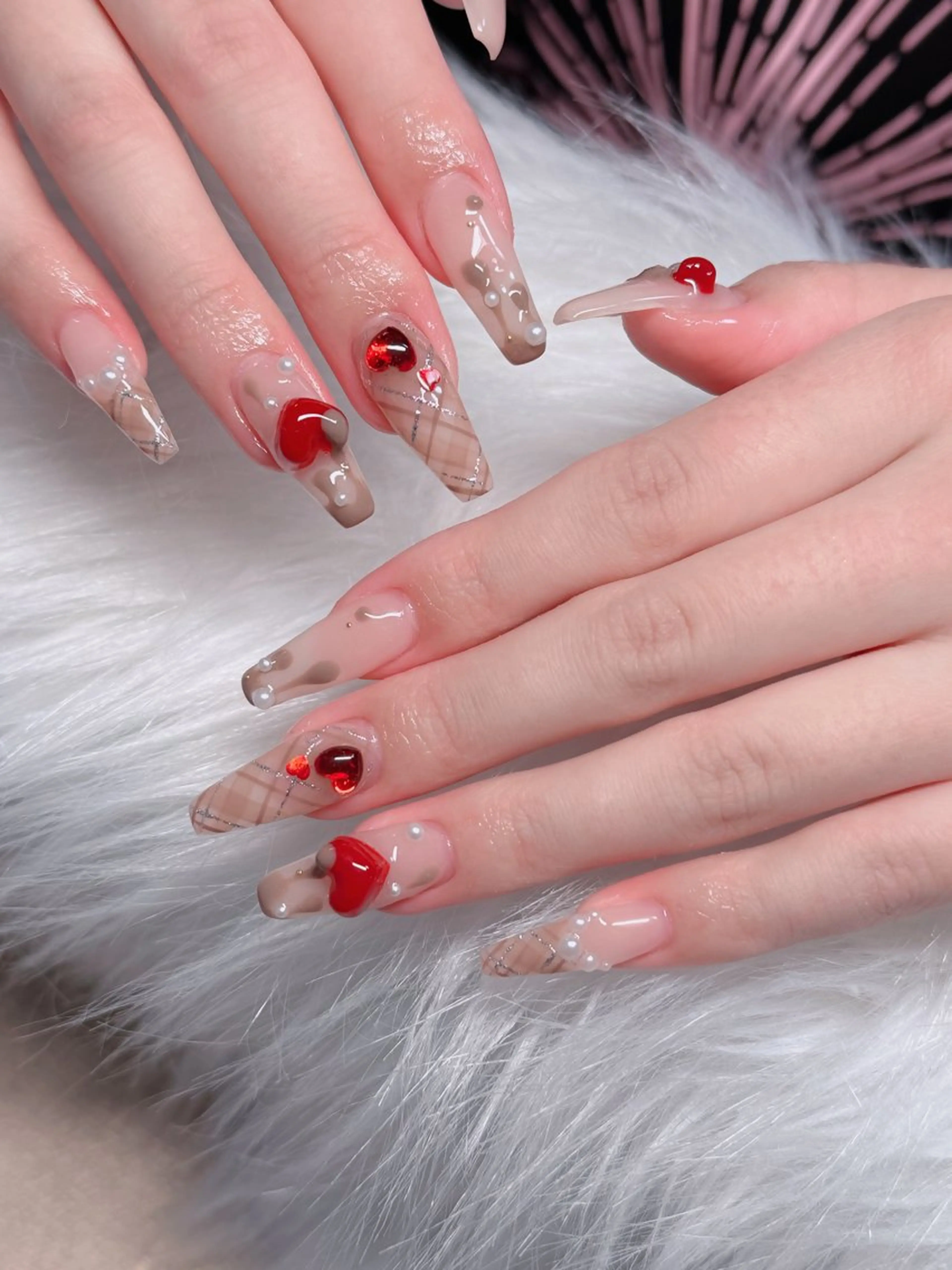 ネイル オーロラネイル フレンチネイル ジェルネイル ハロウィン キラキラネイル ハンドネイル H.baby Nail Salon所属・H.baby Nail Salonのネイルデザイン