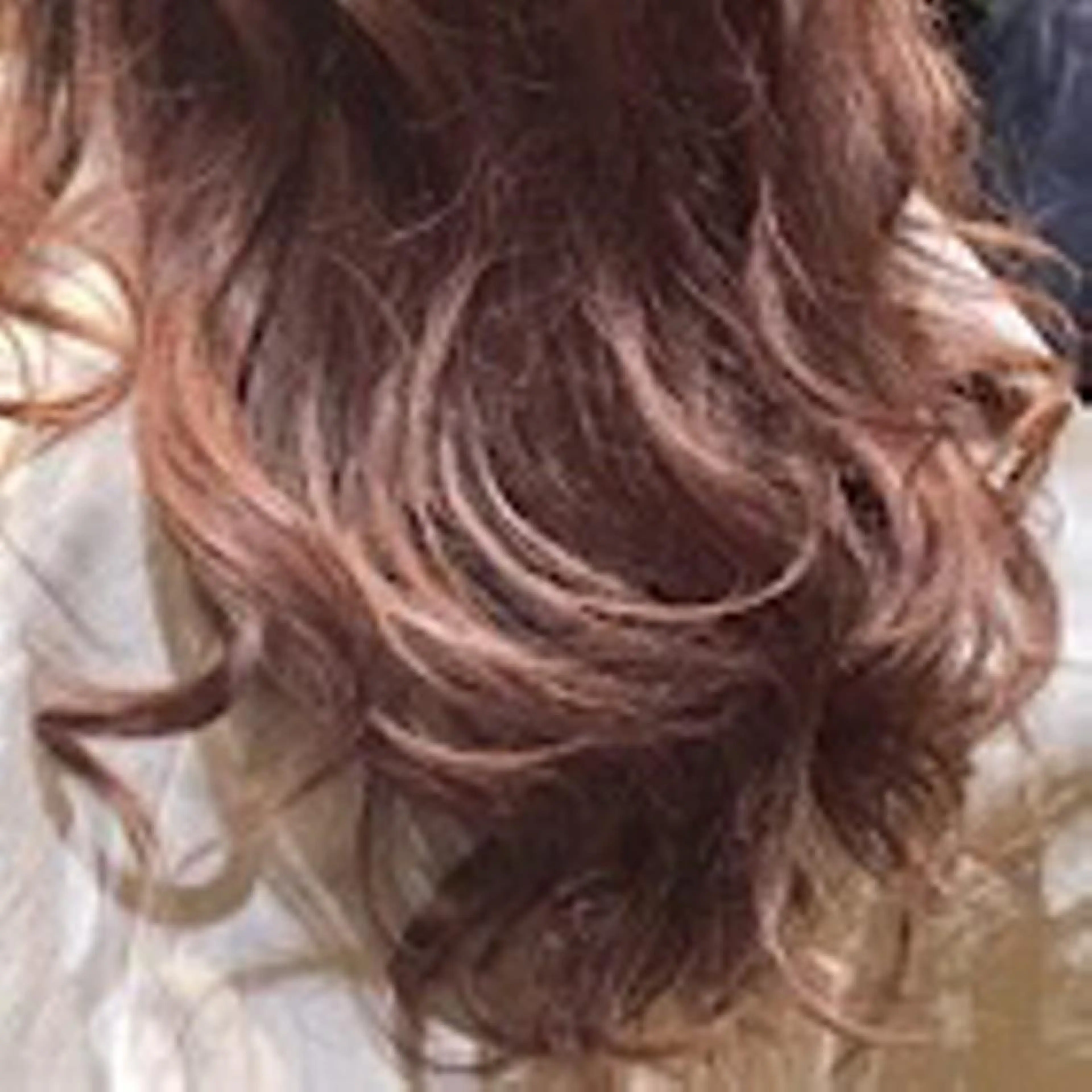 ミディアム カラー attrait アトレのヘアスタイル