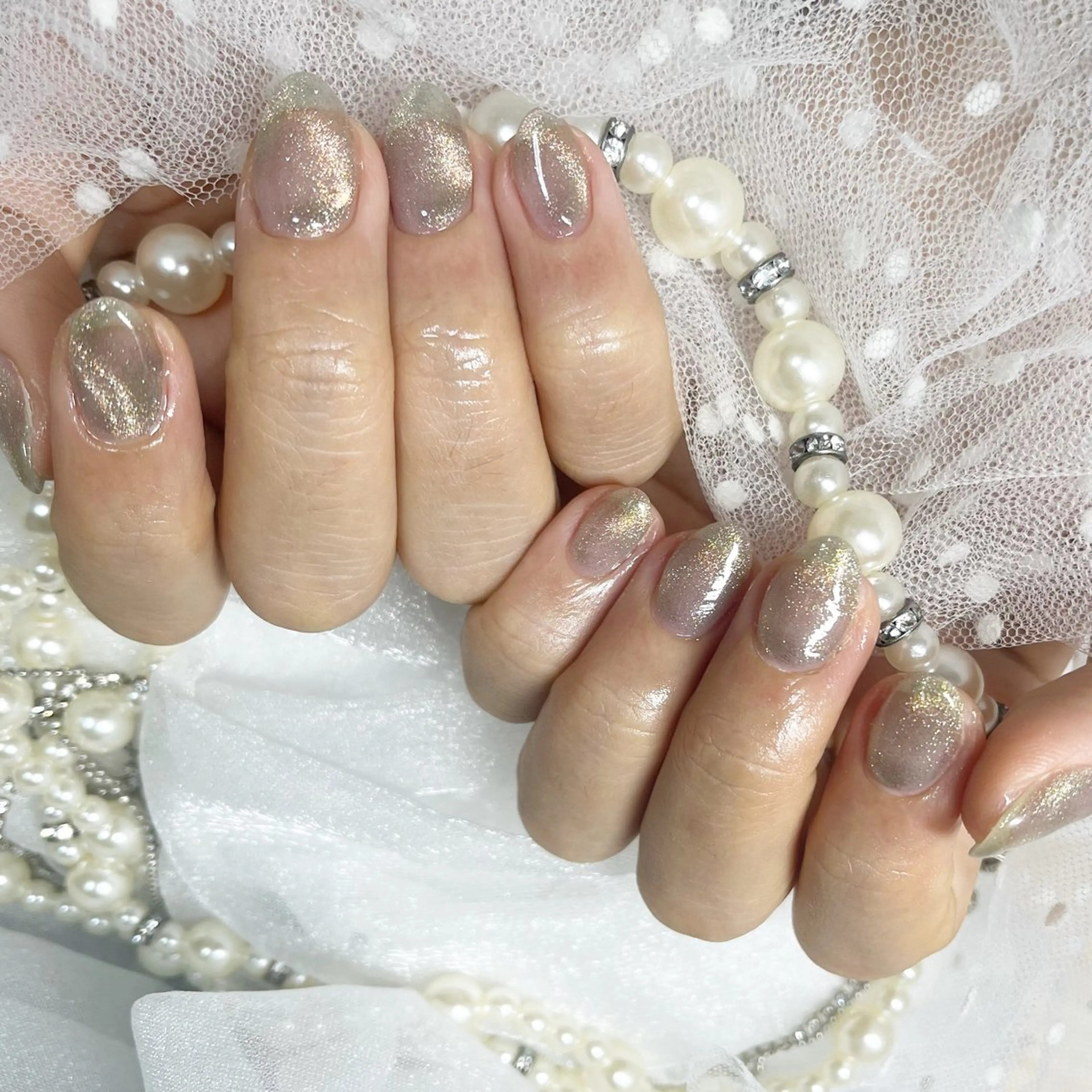 ネイル キラキラネイル マグネットネイル 持ち込み リボン ワンホンネイル ハンドネイル honu nailのネイルデザイン