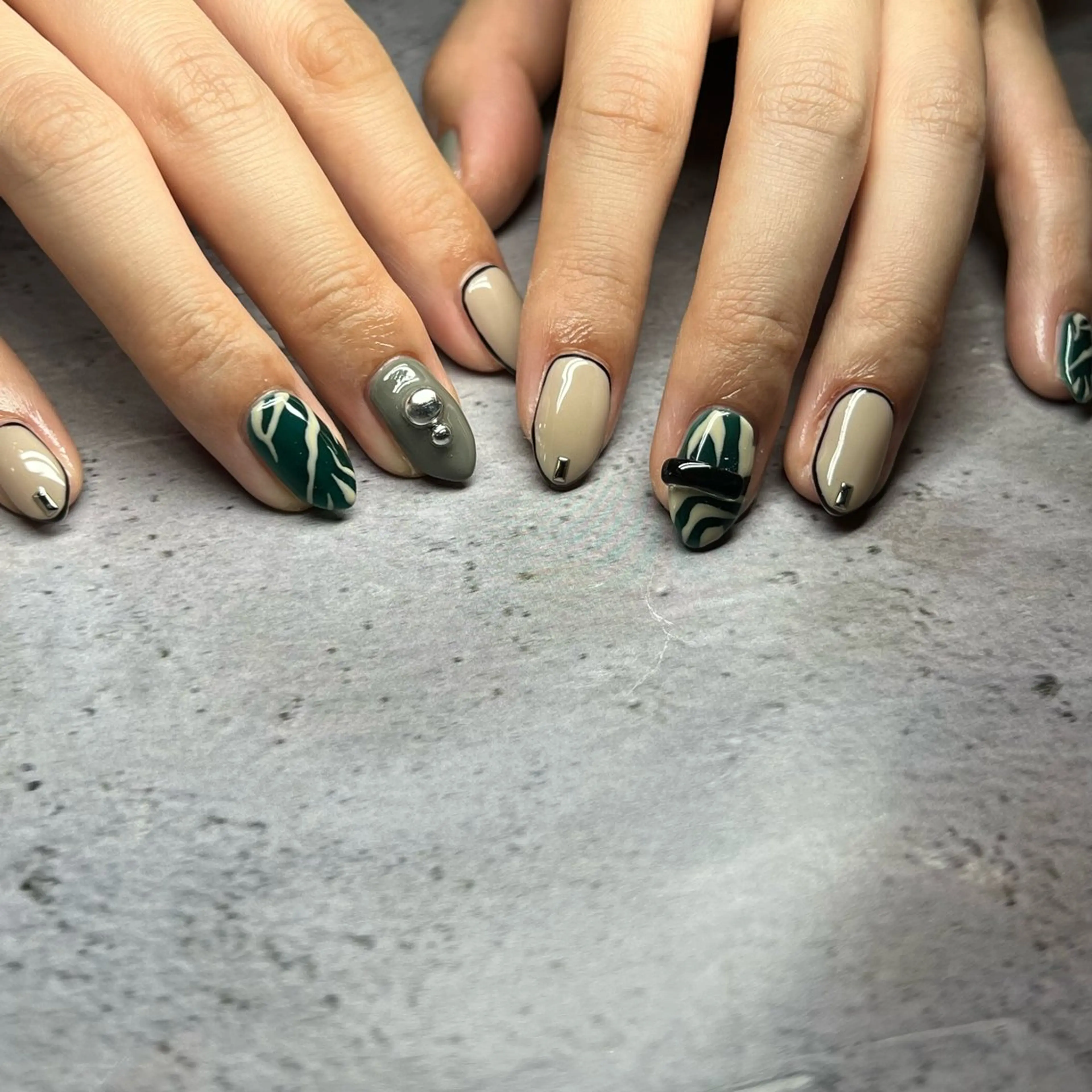 ネイル ハンドネイル 𝐫𝐚𝐢 𝐧𝐚𝐢𝐥のネイルデザイン