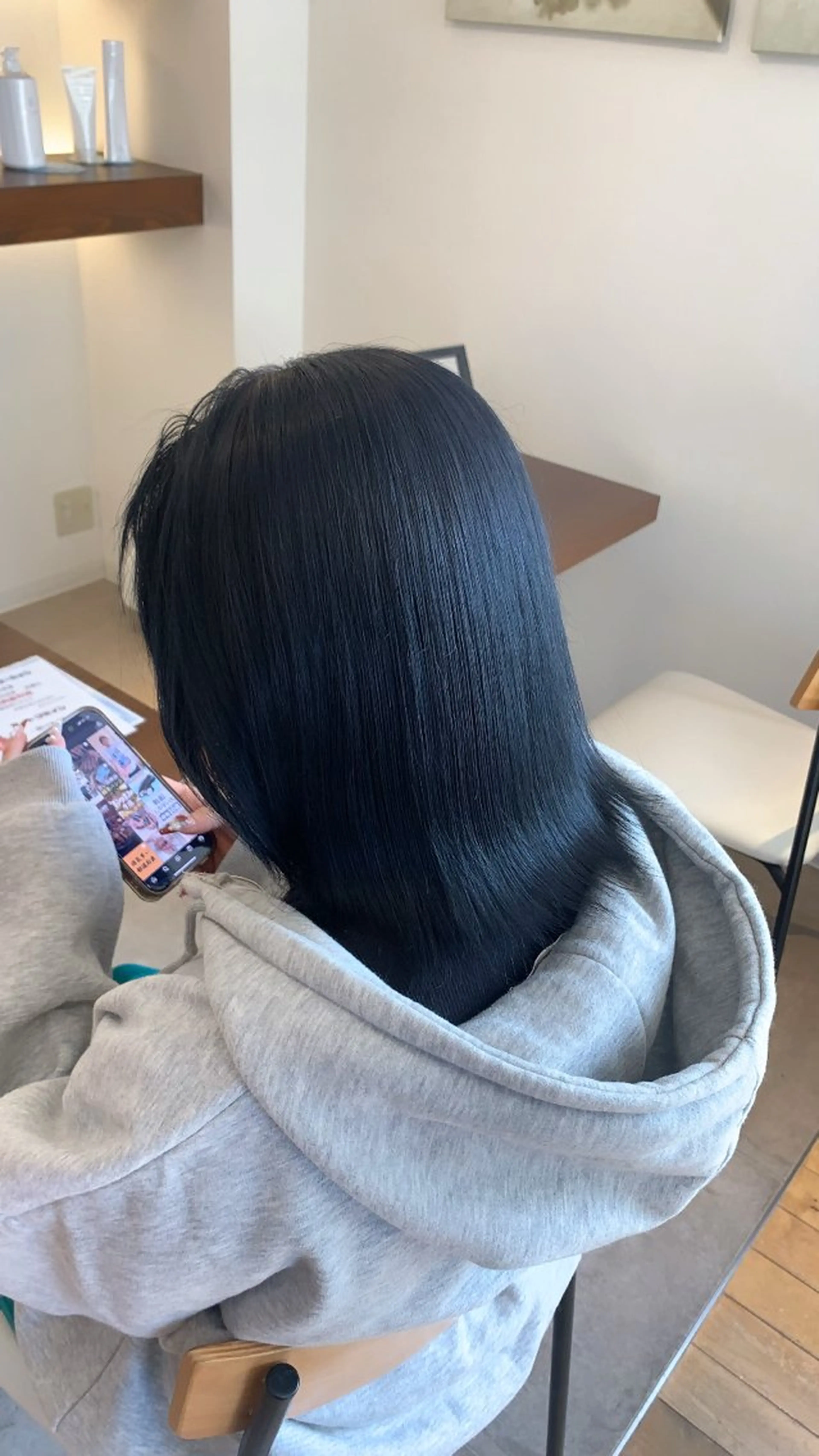 ミディアム カラー ブルーカラー SAKURA  熊野 葉月🫧のヘアスタイル