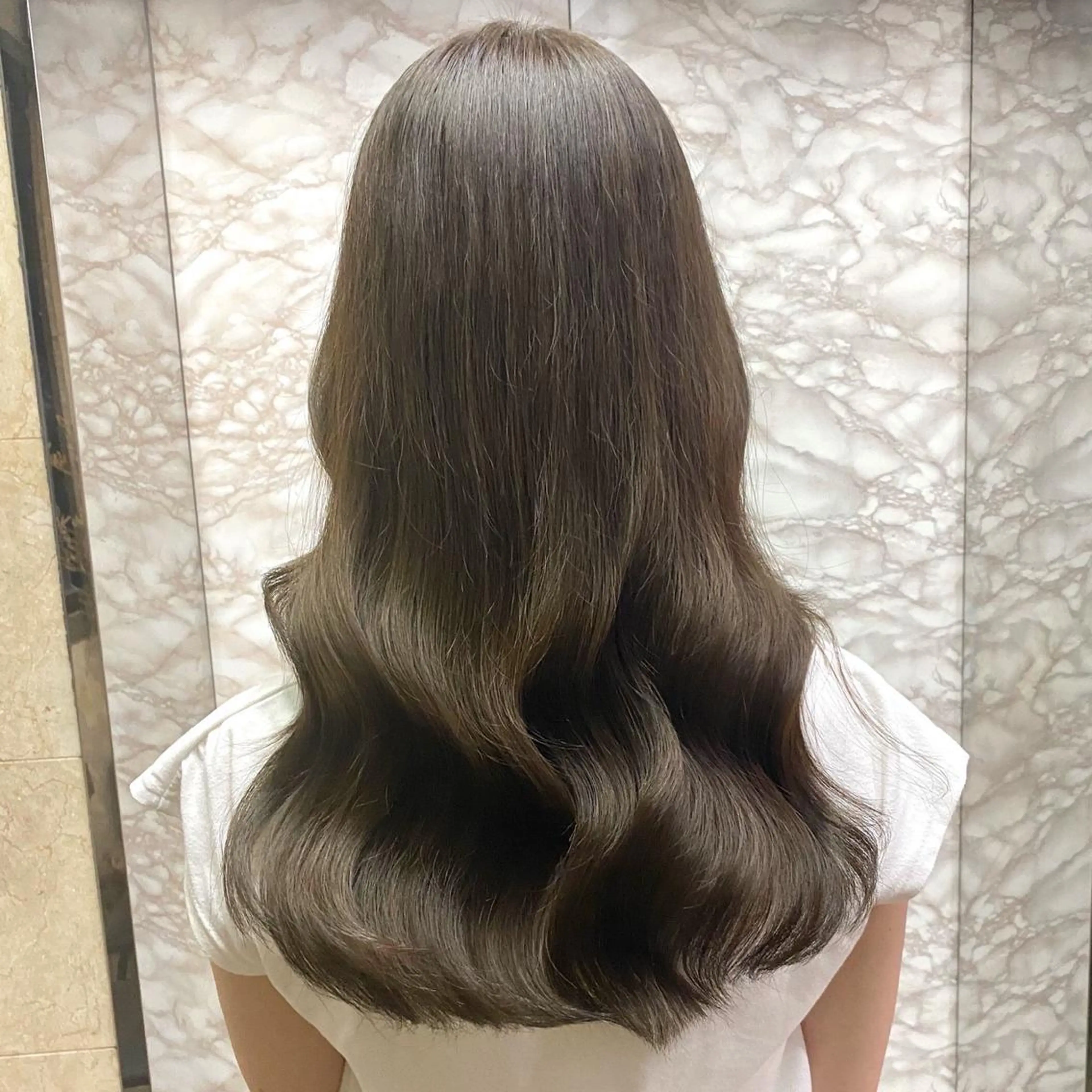 カラー ヘアアレンジ 透明感カラー グレージュ ヘアカラー トリートメント ヘアセット 山口 竣也のヘアスタイル