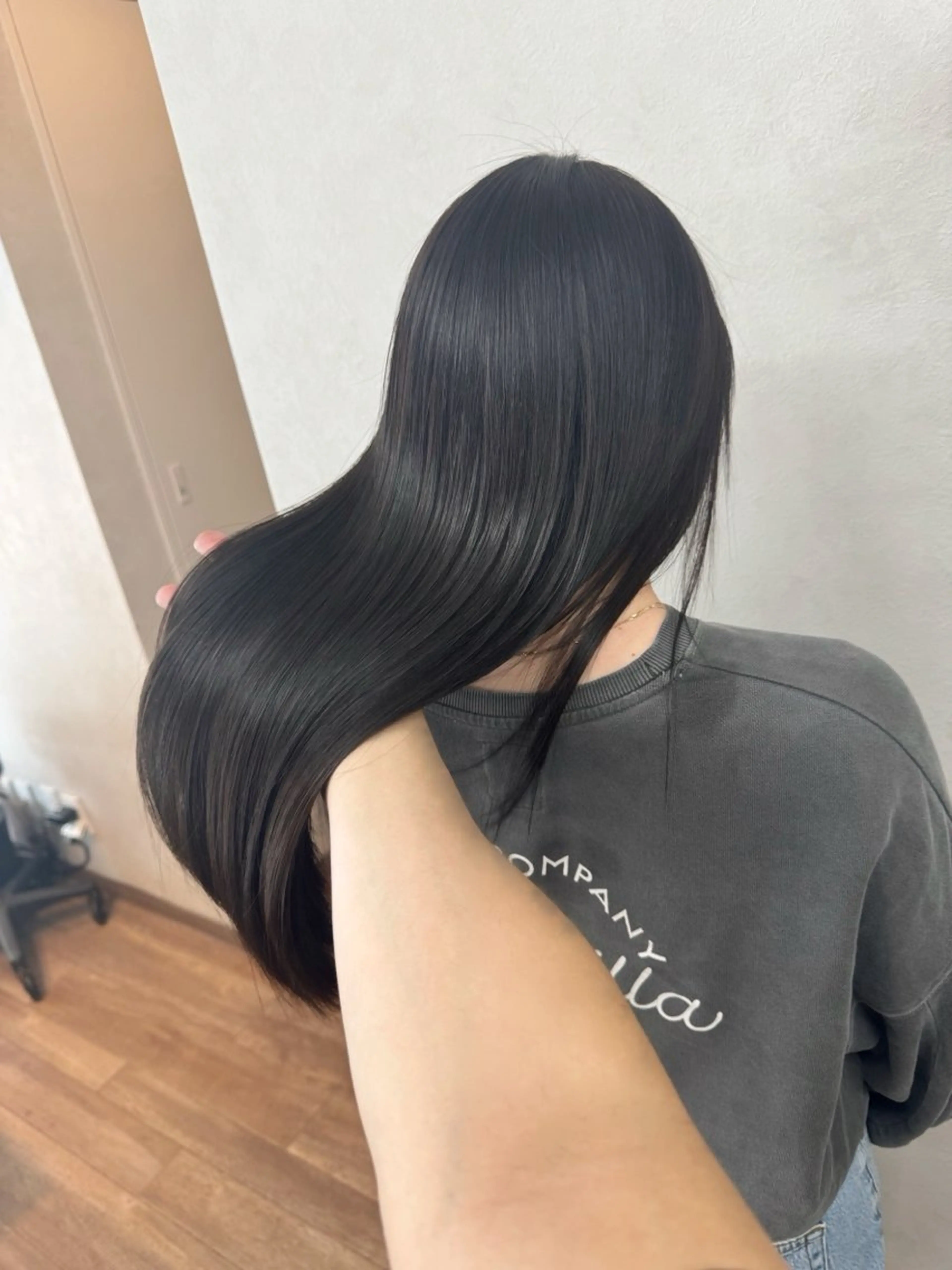 ロング VIF大船所属・🦖こみなとみゆ🦖 カラー特化のヘアスタイル