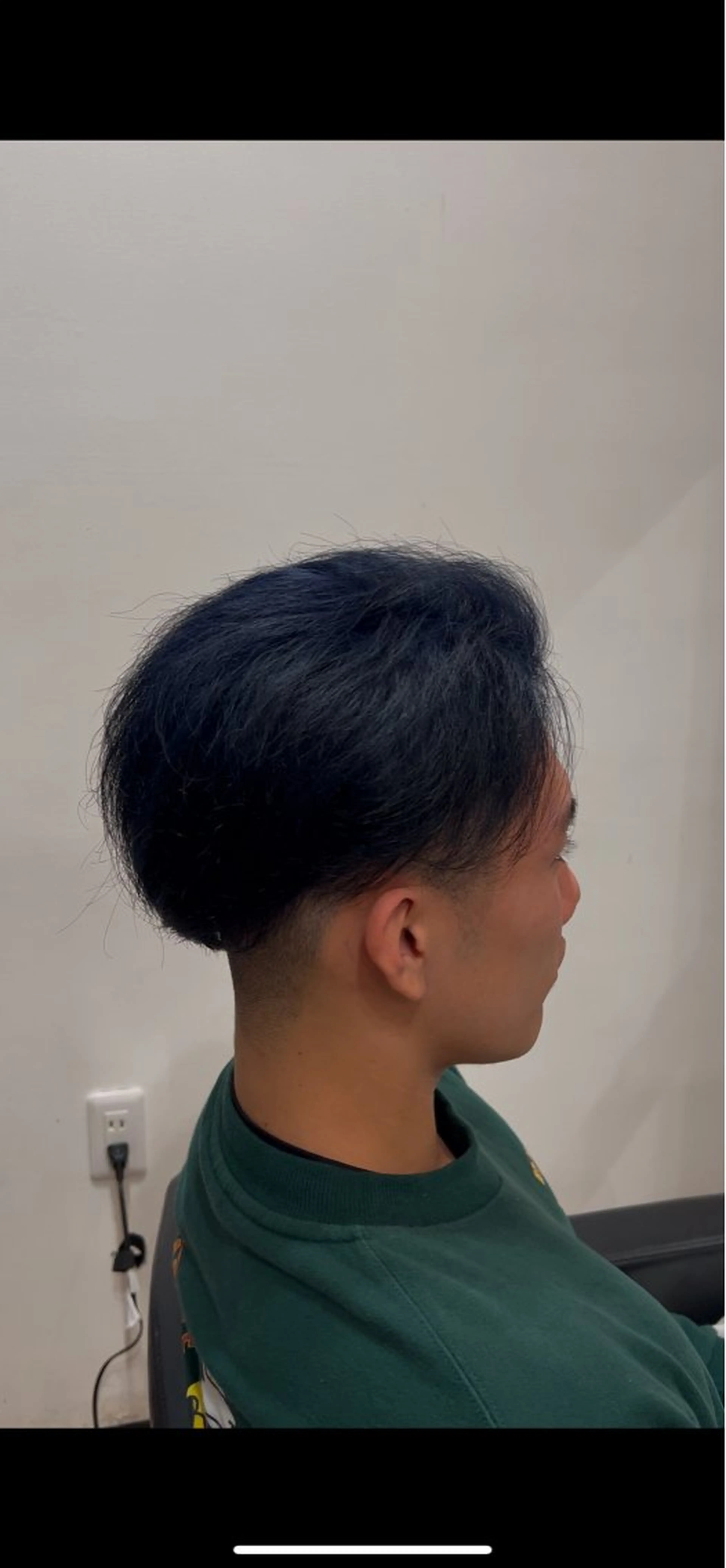 メンズ ヘアカラー 剣持 快吏ARISEのヘアスタイル