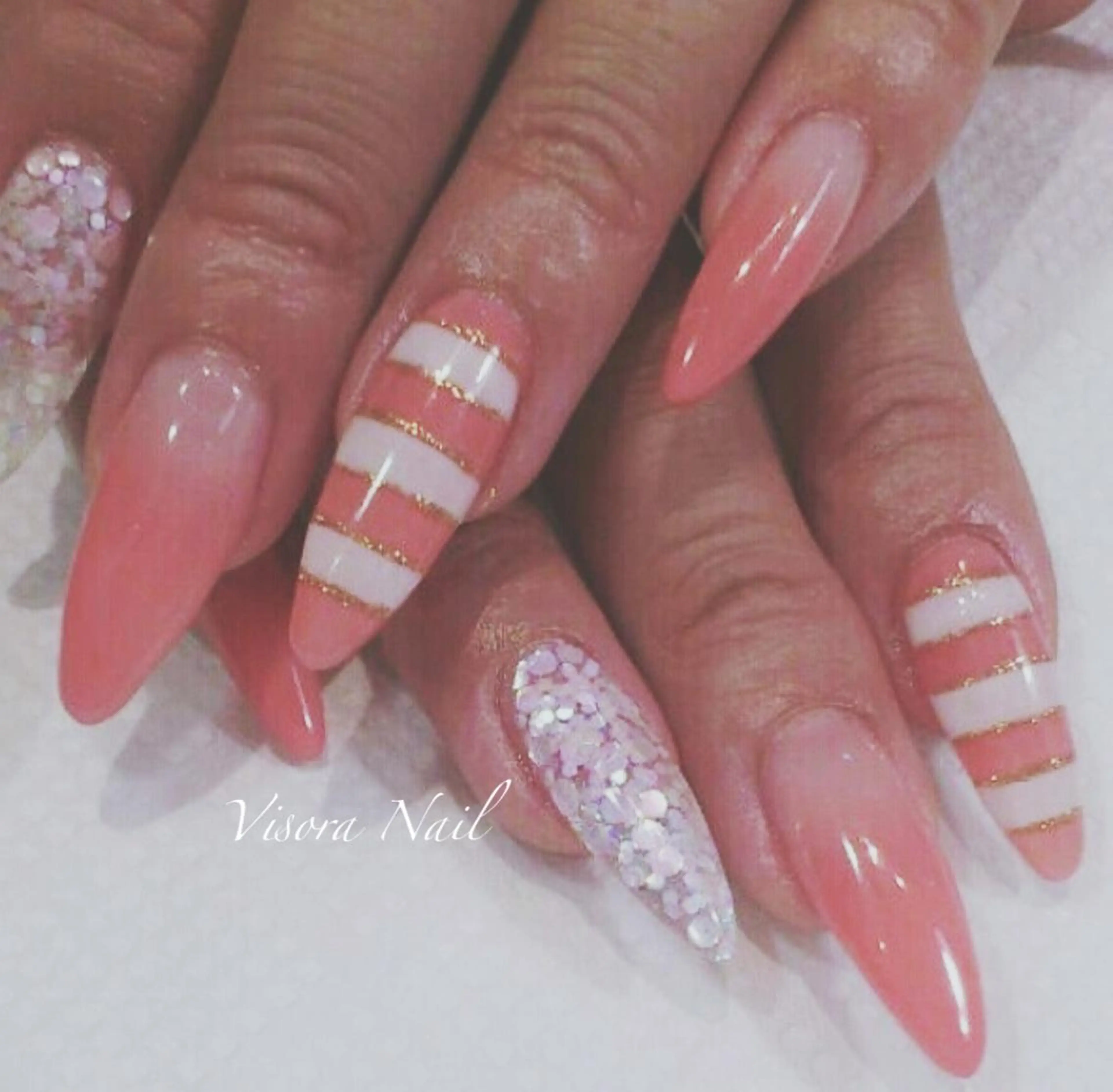 ネイル ハンドネイル 美SORA ～ｳﾞｨｿﾗ～のネイルデザイン