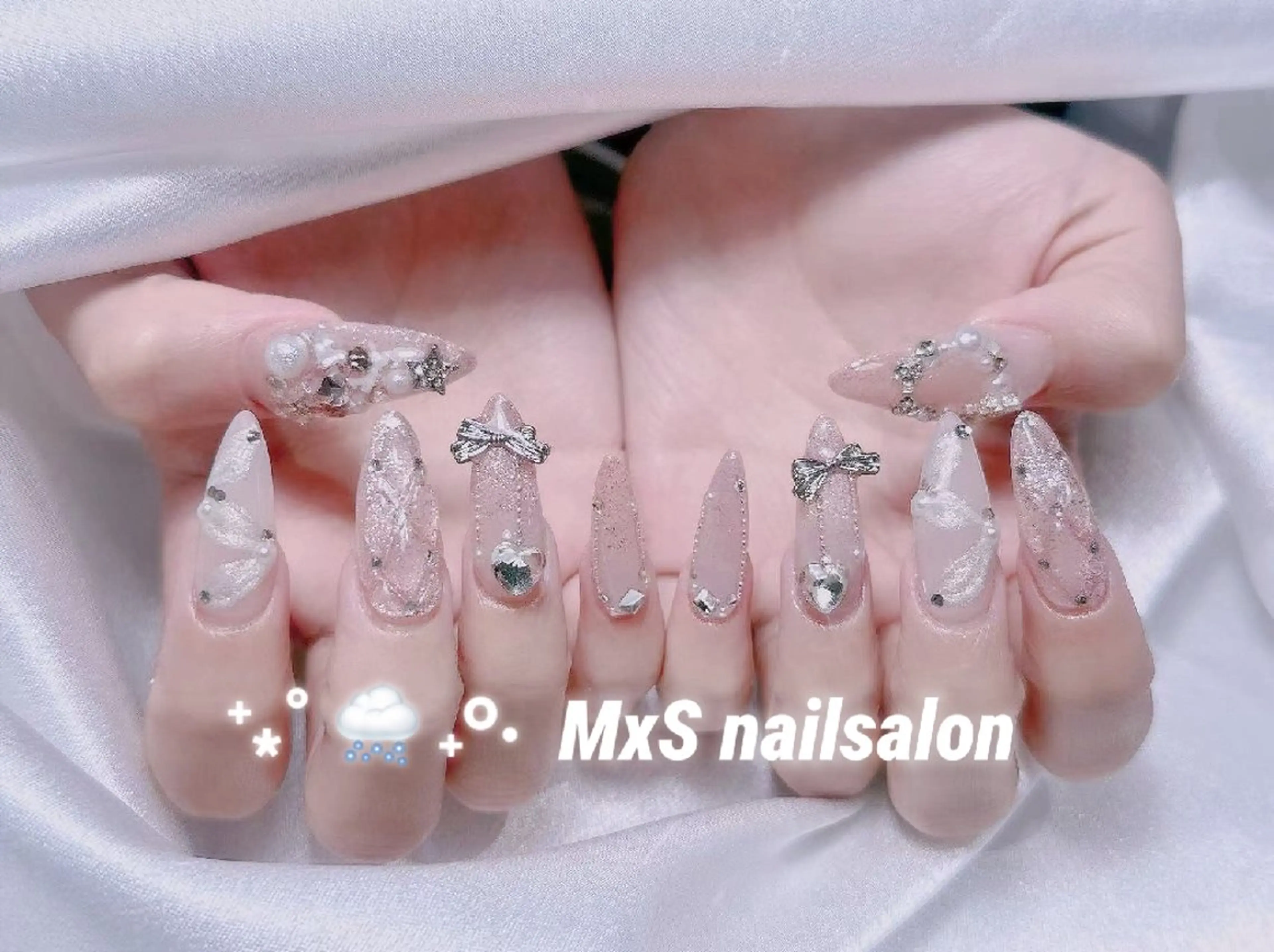 ネイル ハンドネイル MxS Nail(長さだし/フィルイン/マグネット/韓国ネイル/ワンホンネイル/ワンカラー)所属・MxS リィリィのネイルデザイン