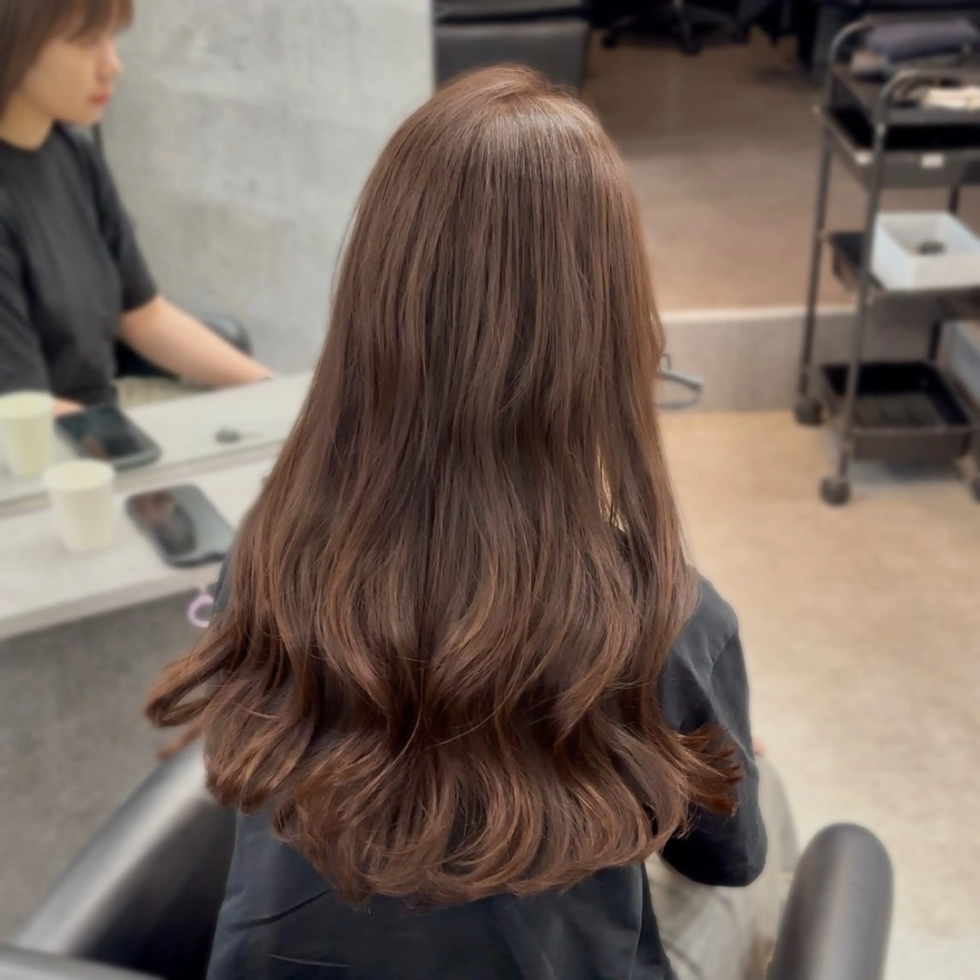 ロング くびれヘア 韓国風ヘア レイヤーカット ロング シースルーバング 新宿/韓国レイヤー 顔まわり/RIKUのヘアスタイル