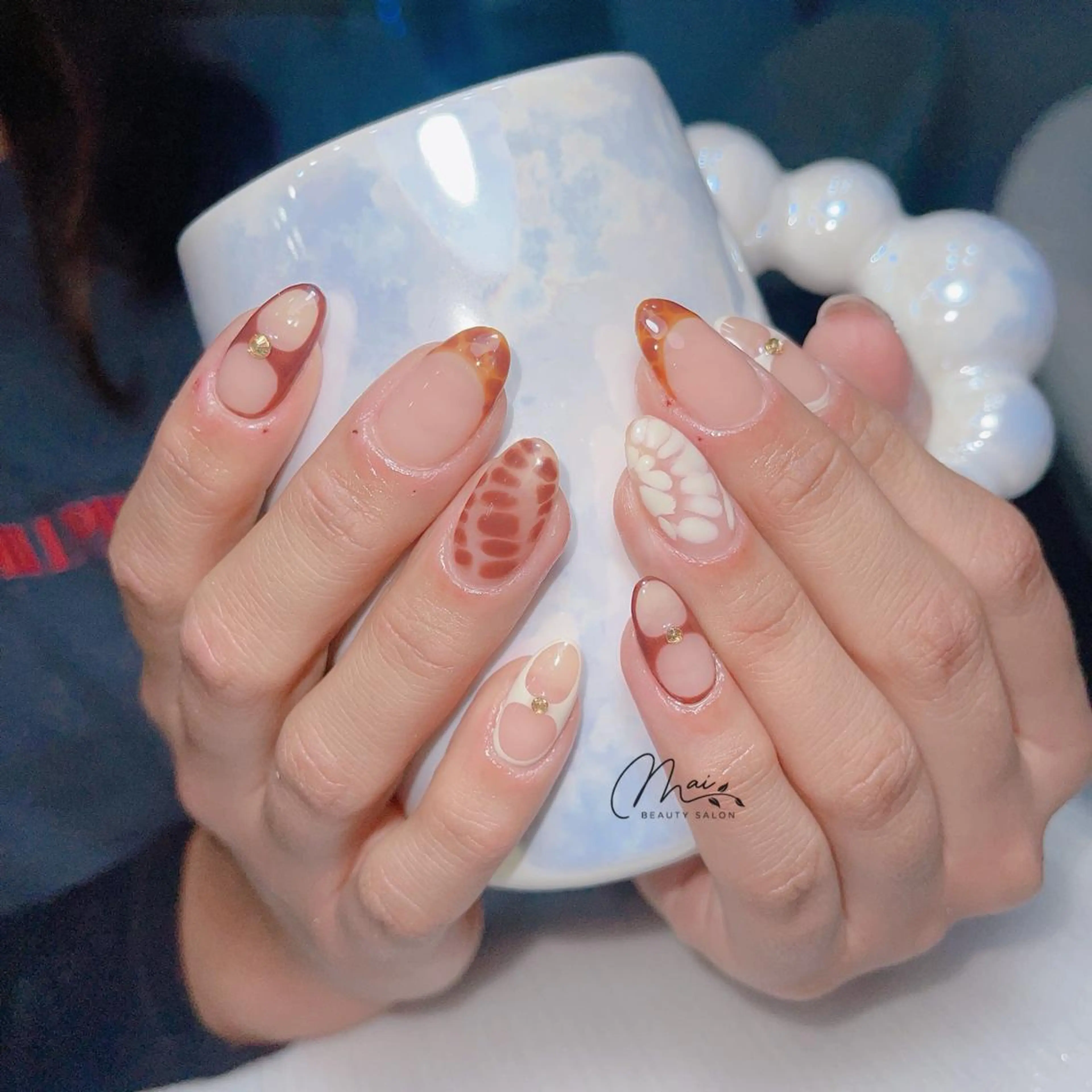 ネイル チークネイル フラッシュネイル フットネイル ジェルネイル マグネットネイル ハンドネイル フットネイル Mai Beauty To  Toのネイルデザイン