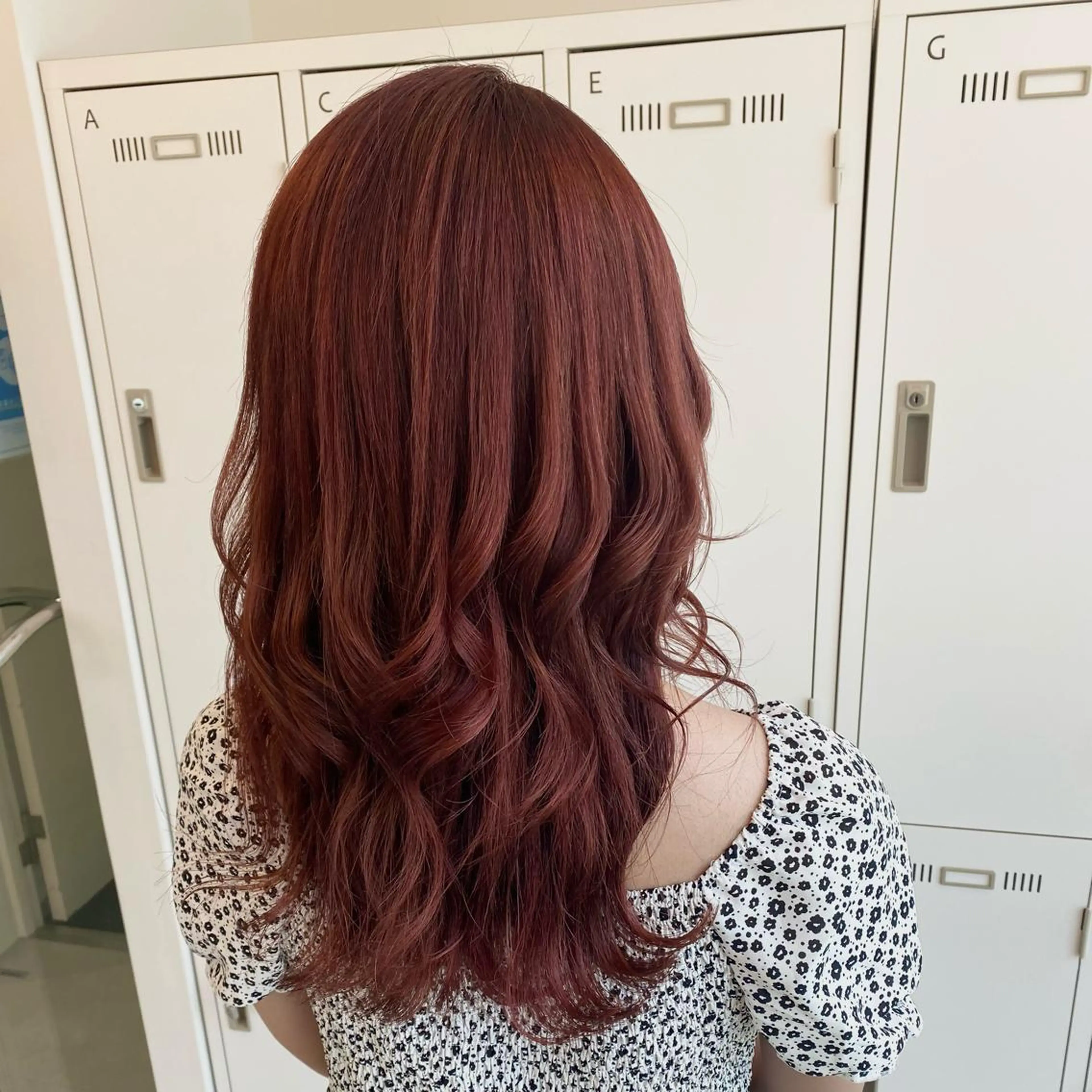 セミロング カラー ヘアカラー トリートメント YUNA ユウナのヘアスタイル