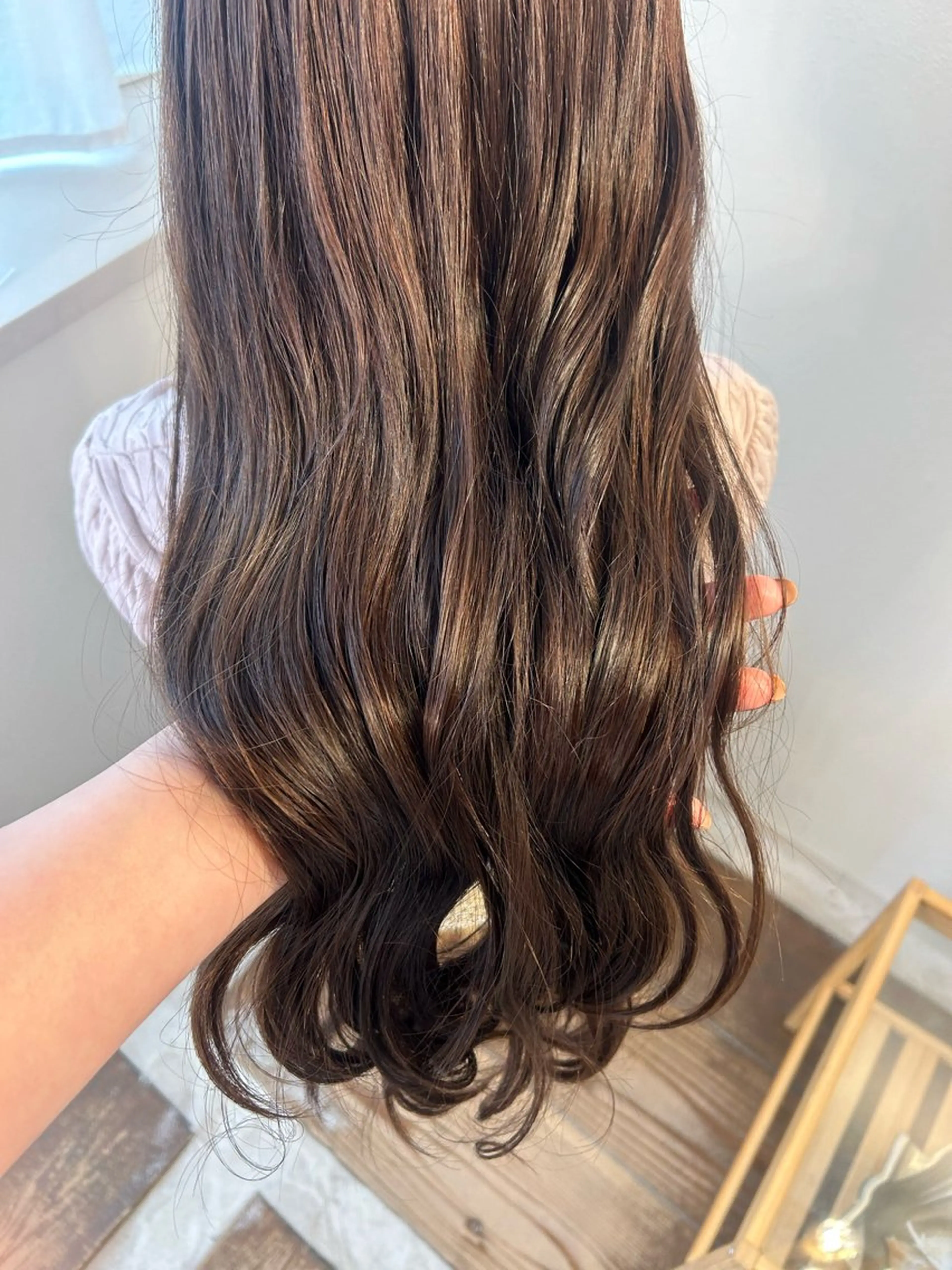 カラー ブラウンカラー shu ブラウンピンクカラーのヘアスタイル