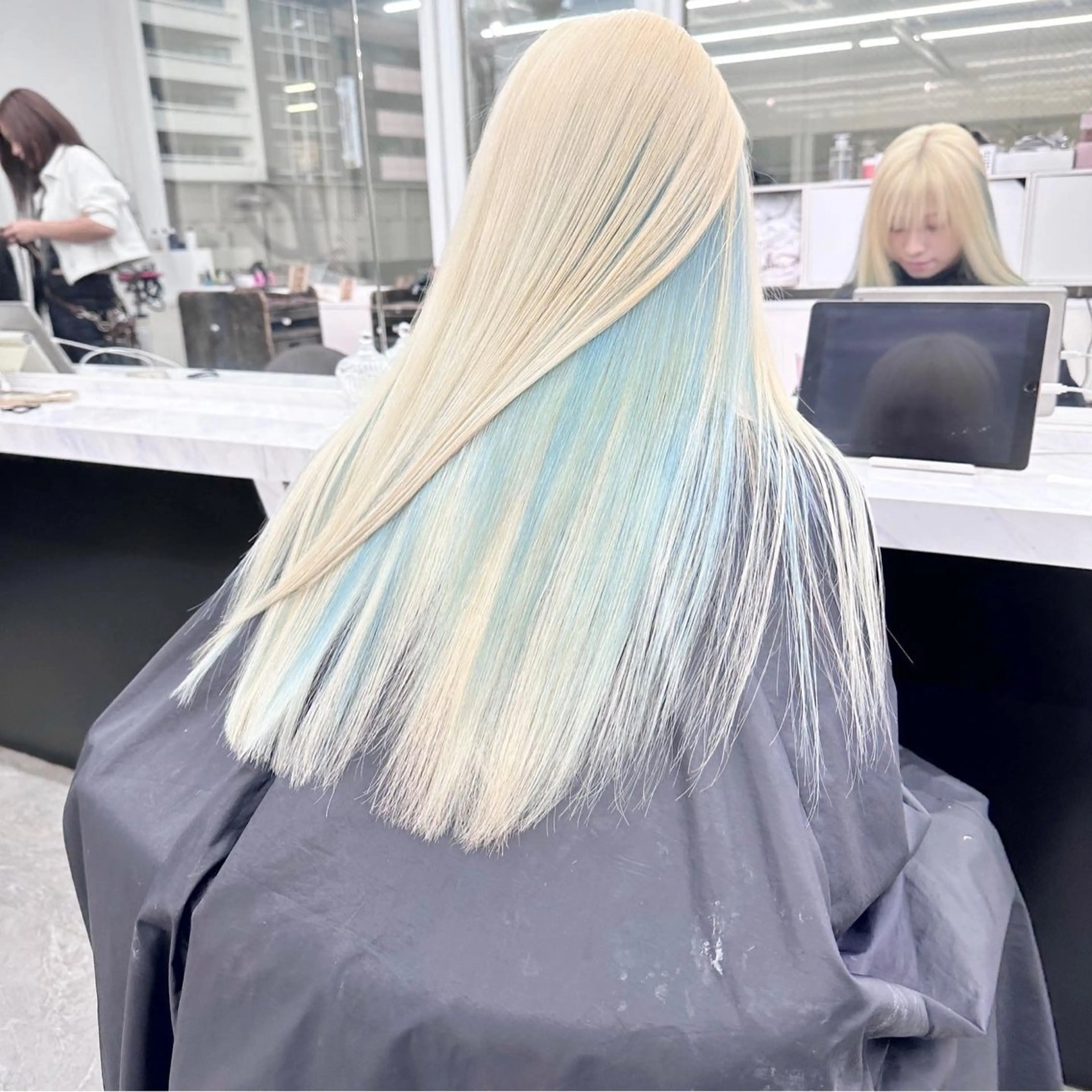 ロング カラー ベージュカラー ブリーチ 抜きっぱなしブロンド ブロンド デザインカラー ヘアカラー トリートメント ❄️💛エクステ ブリーチ❄️yukiのヘアスタイル