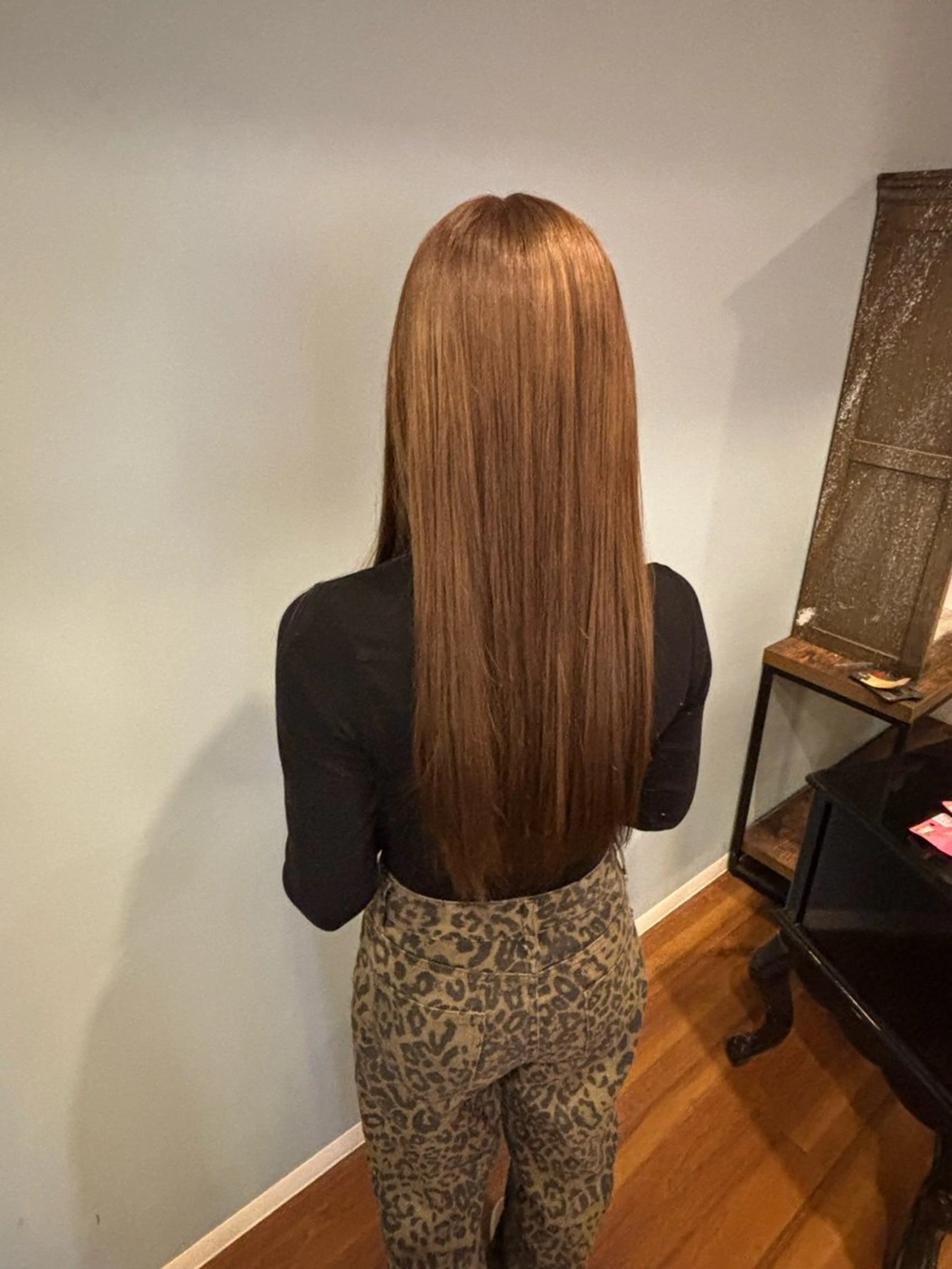 ロング カラー ベージュカラー ブリーチ 清水 紗彩のヘアスタイル
