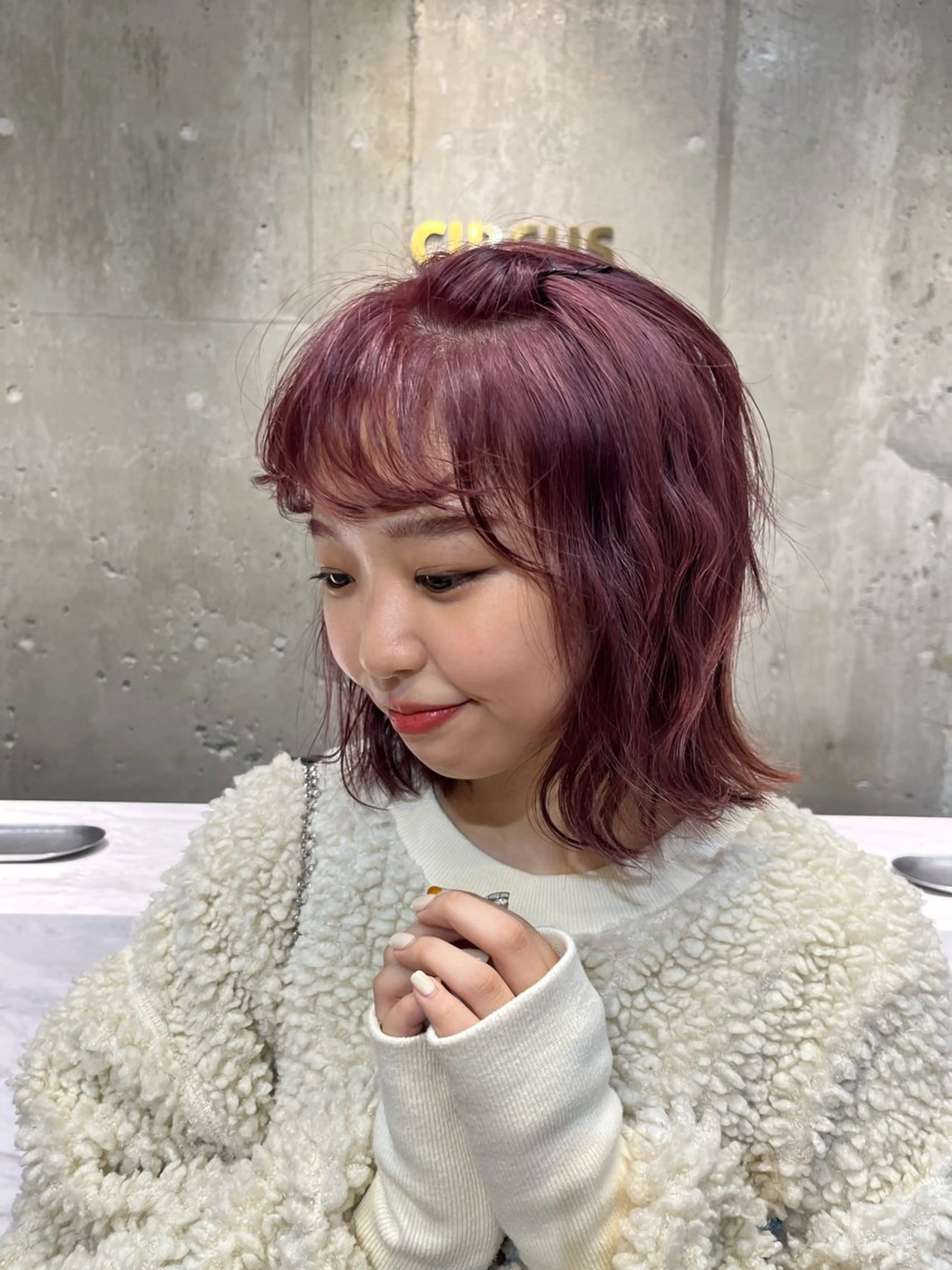 ミディアム カラー フクシマ ココのヘアスタイル