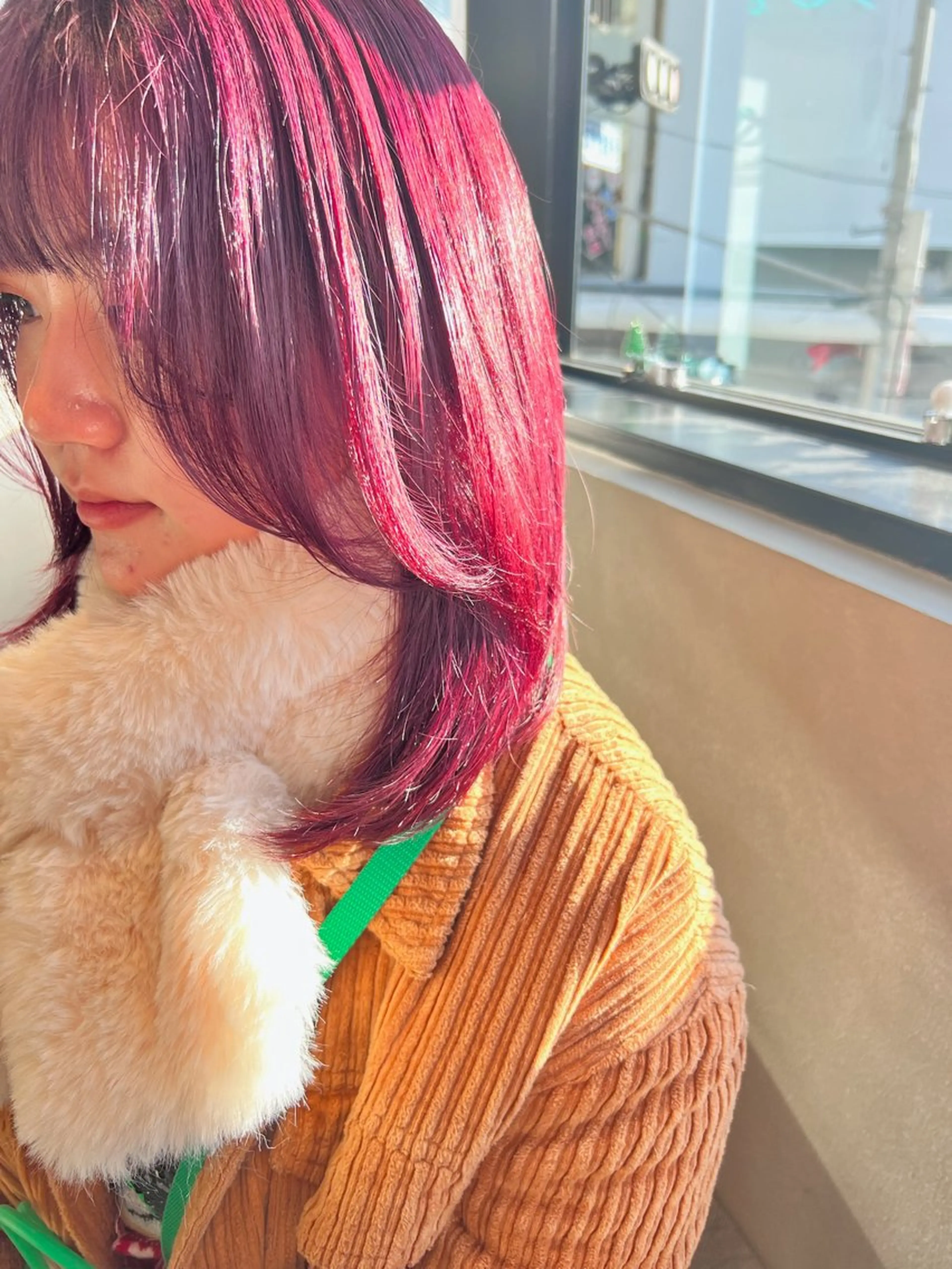 ミディアム カラー ヘアカラー トリートメント 🌐👽フクイ キララ🌎💎のヘアスタイル