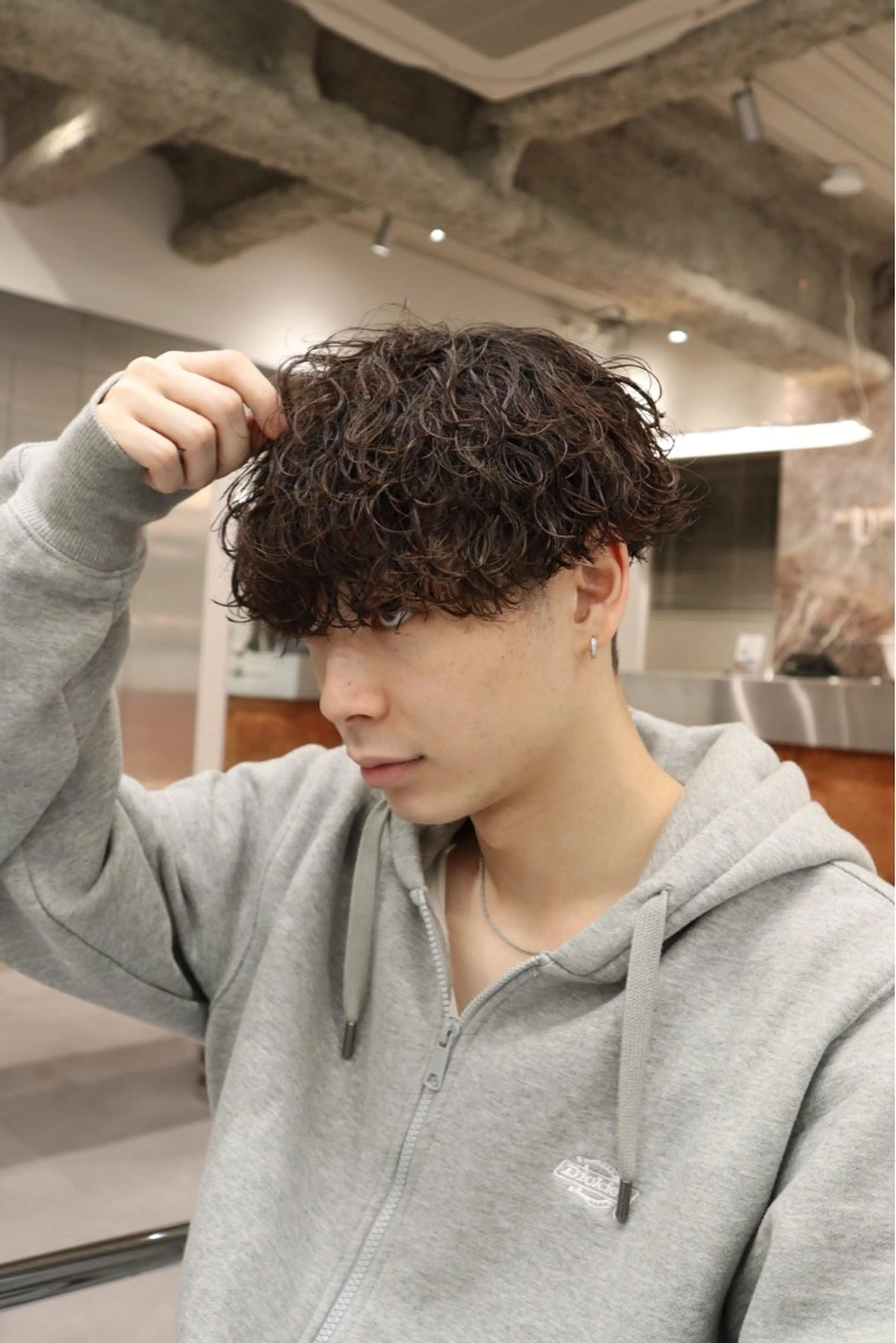 ショート パーマ メンズ カット パーマ トリートメント ヘアセット メンズ特化   西野 晴紀のヘアスタイル