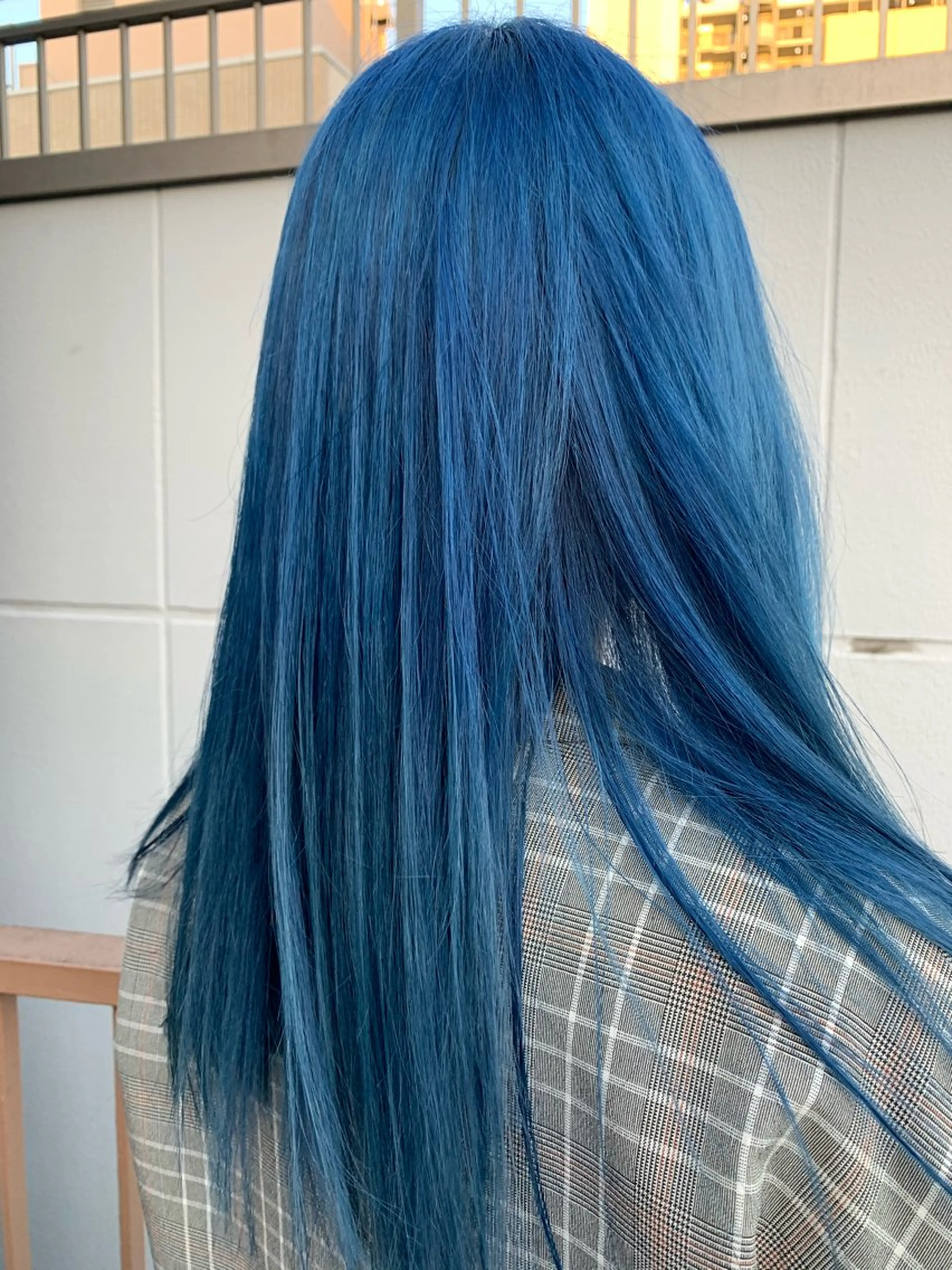 セミロング 宮崎moc立川 ブリーチのヘアスタイル