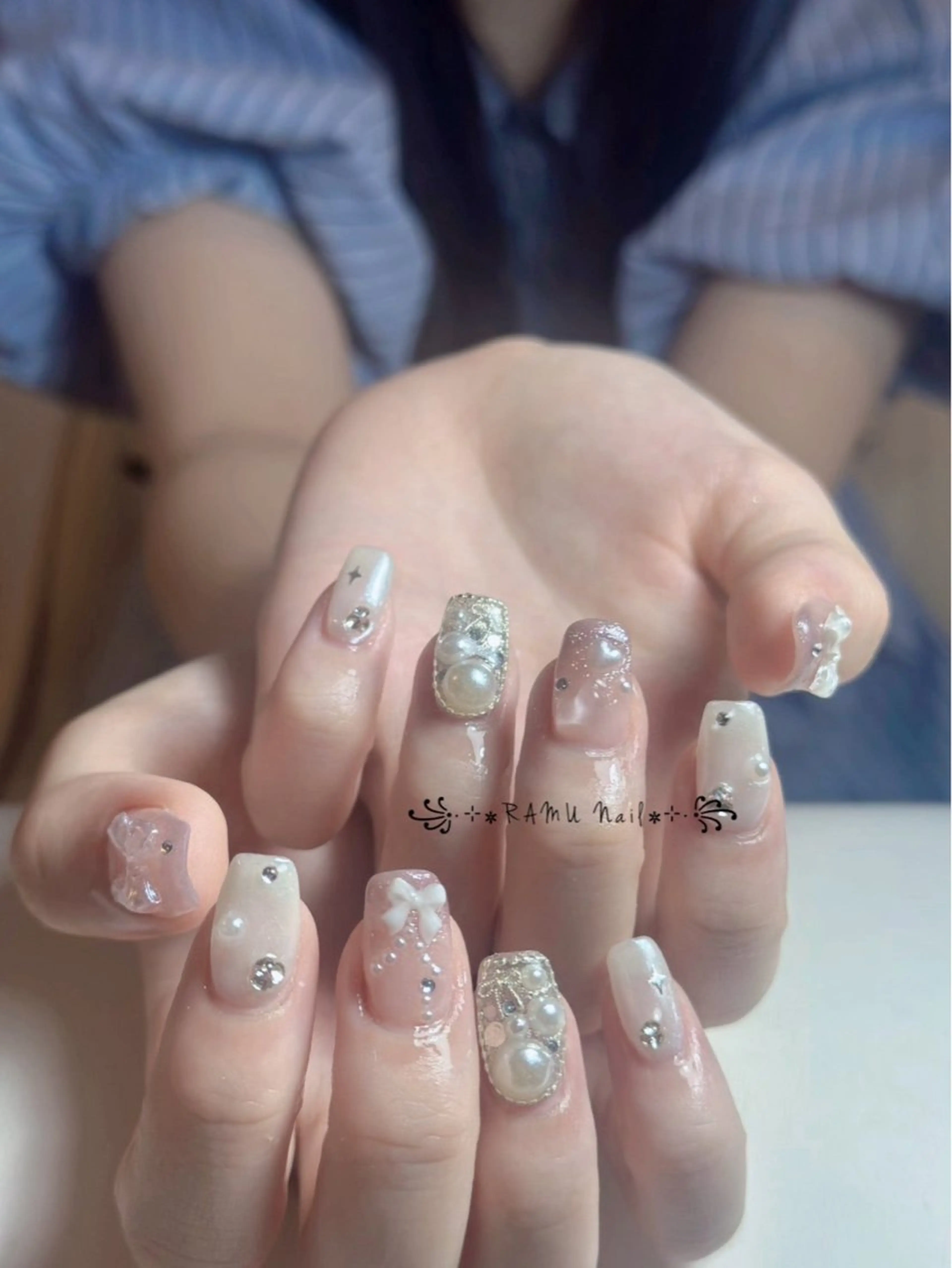 ネイル チークネイル フレンチネイル グラデーション キラキラネイル 韓国ネイル ハンドネイル RAMU_Nail 池袋店のネイルデザイン