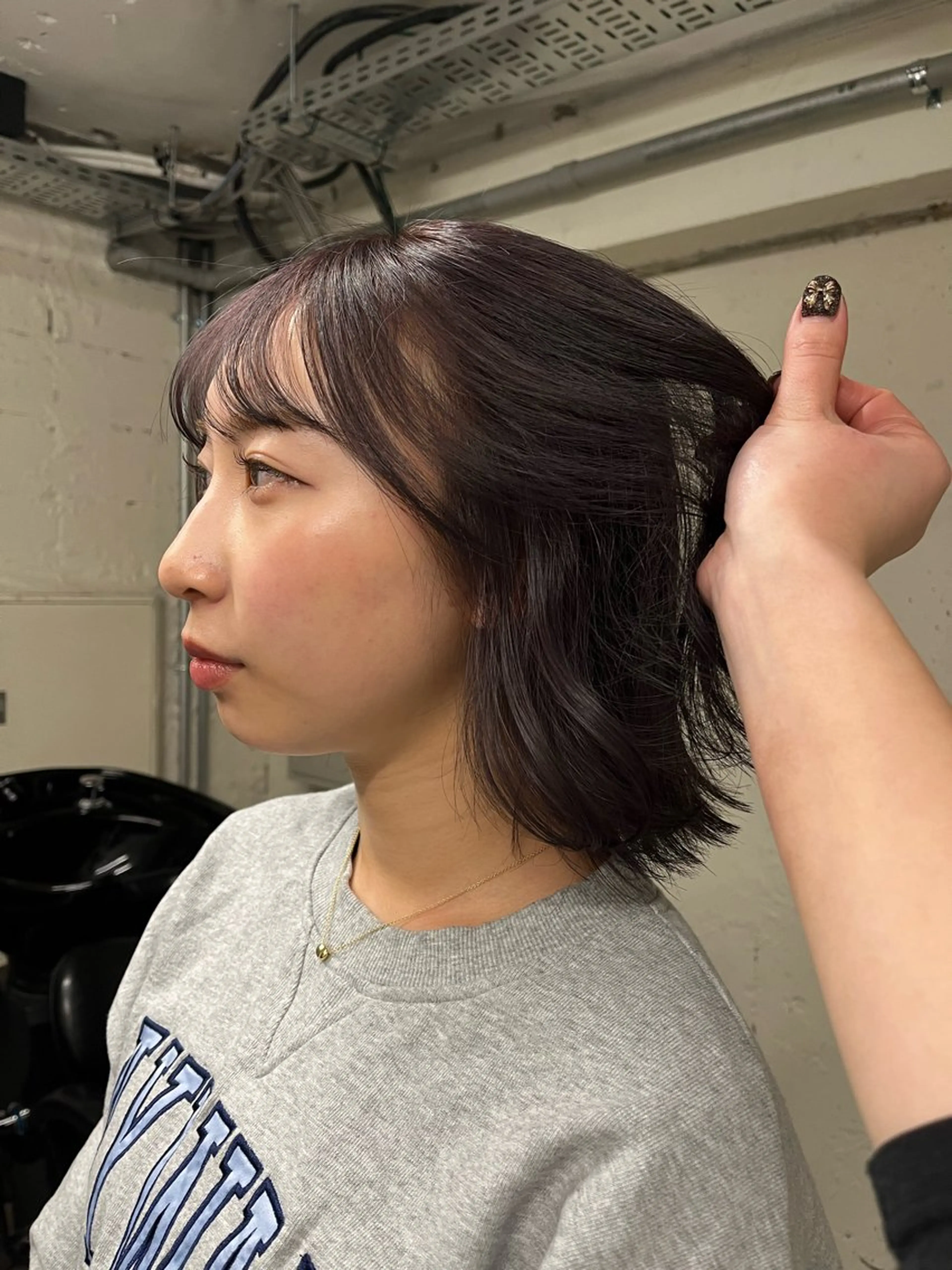 カラー 秋濱 佳穂のヘアスタイル
