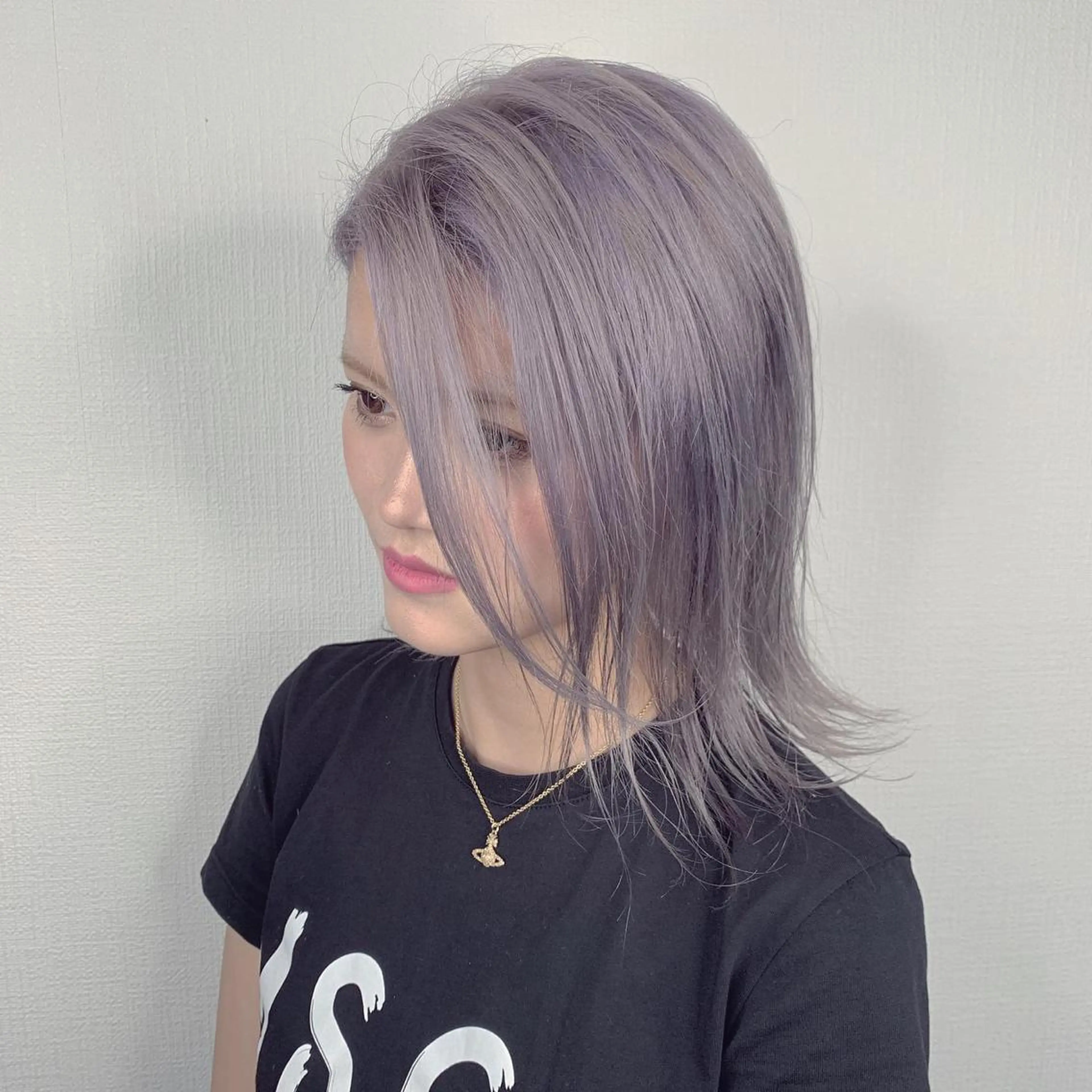 カラー ハイトーンカラー ラベンダーカラー ヘアカラー actanoid etto所属・佐藤 香太のヘアスタイル