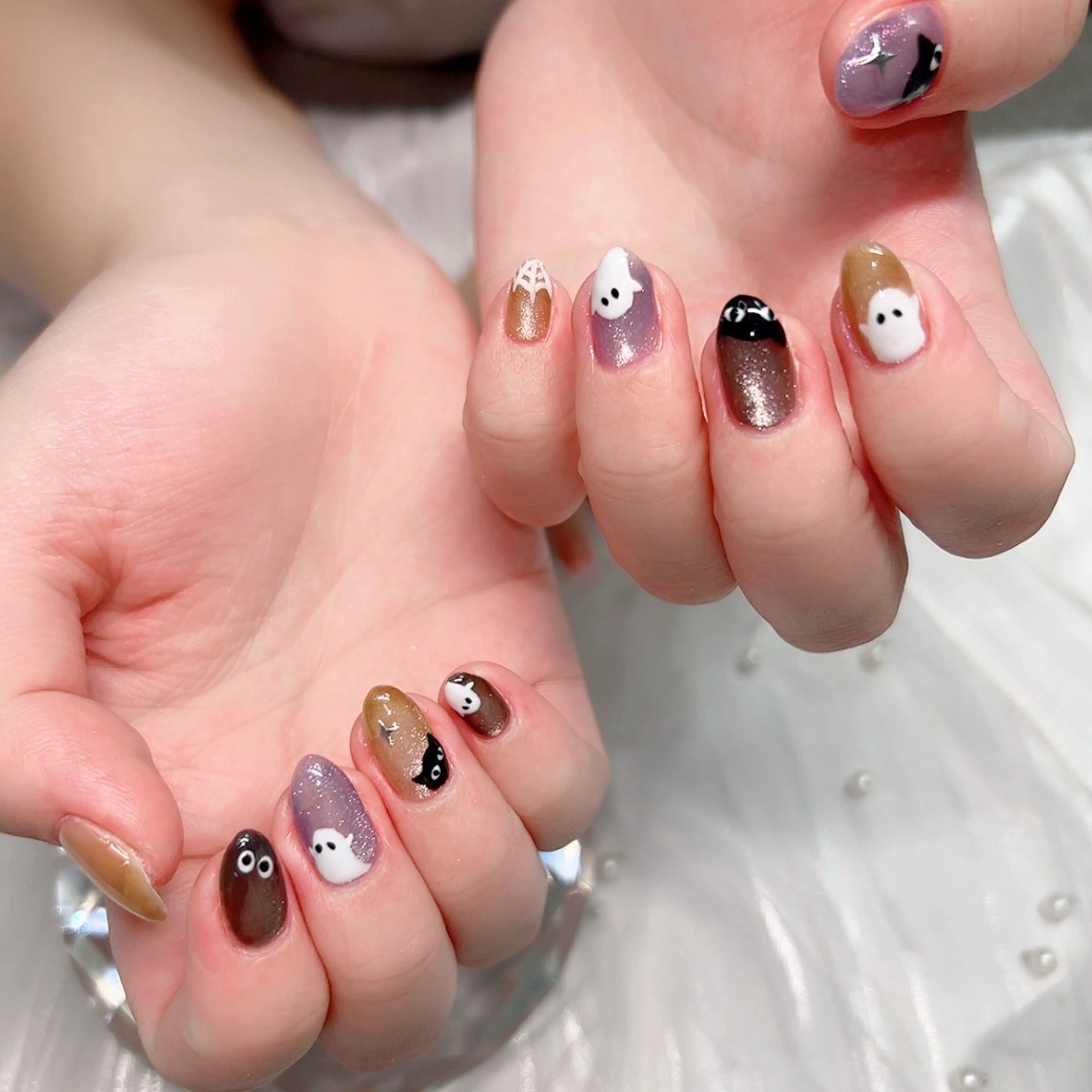 ネイル アートネイル ブラウン ハロウィン マグネットネイル ニュアンスネイル ハンドネイル Cute Tips nailのネイルデザイン