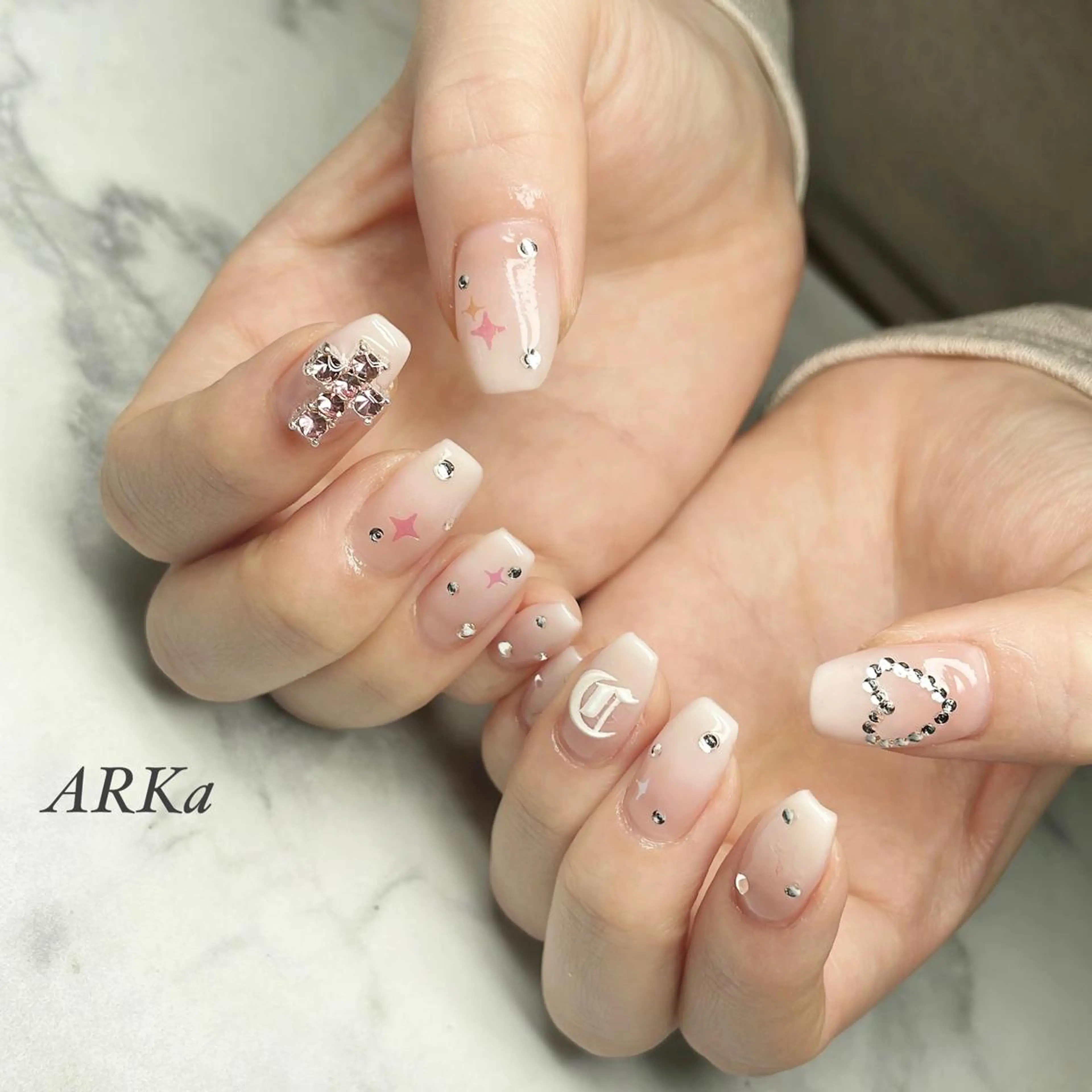 ネイル ハンドネイル ARKα Nishiのネイルデザイン