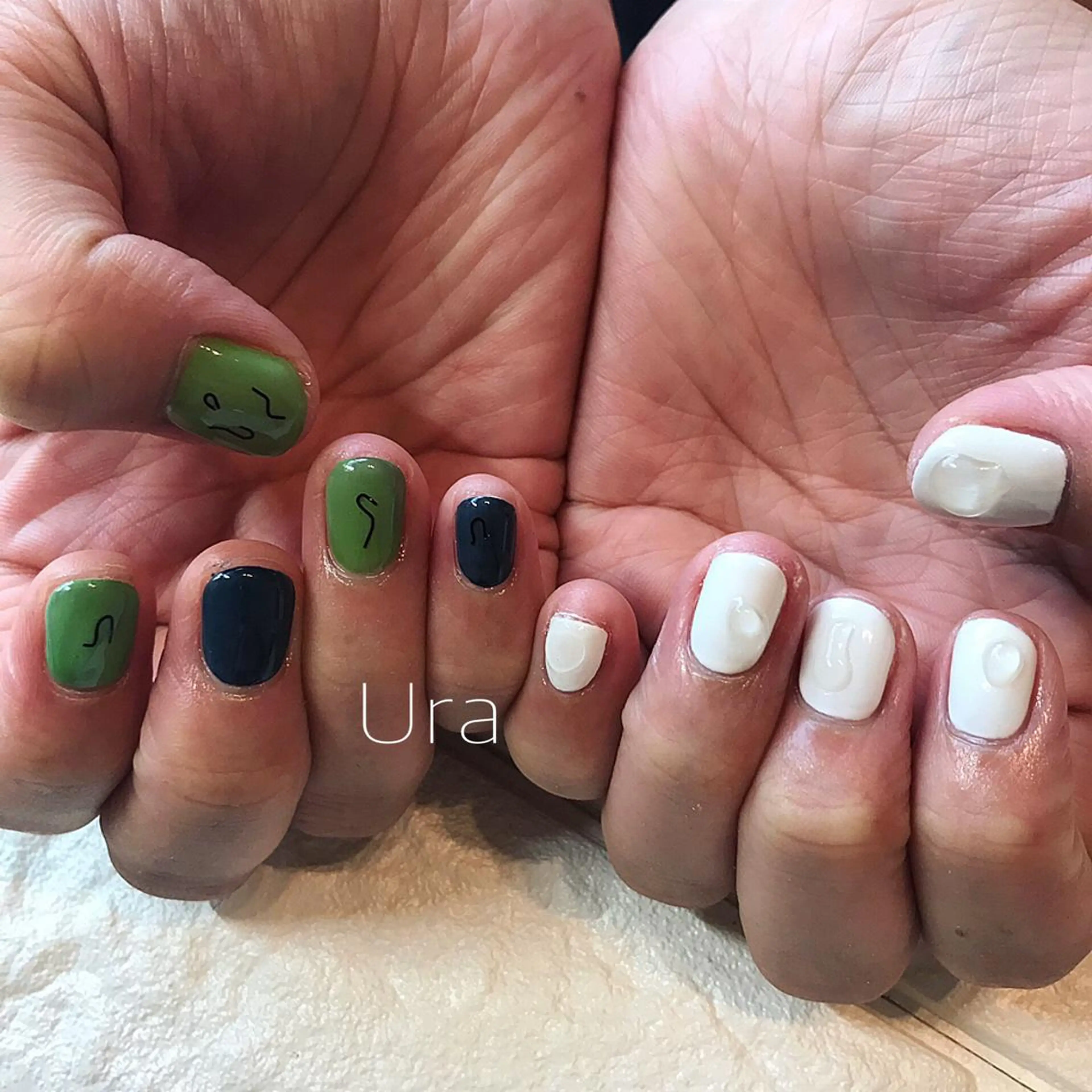 ネイル UrakoNail 《nail》のネイルデザイン