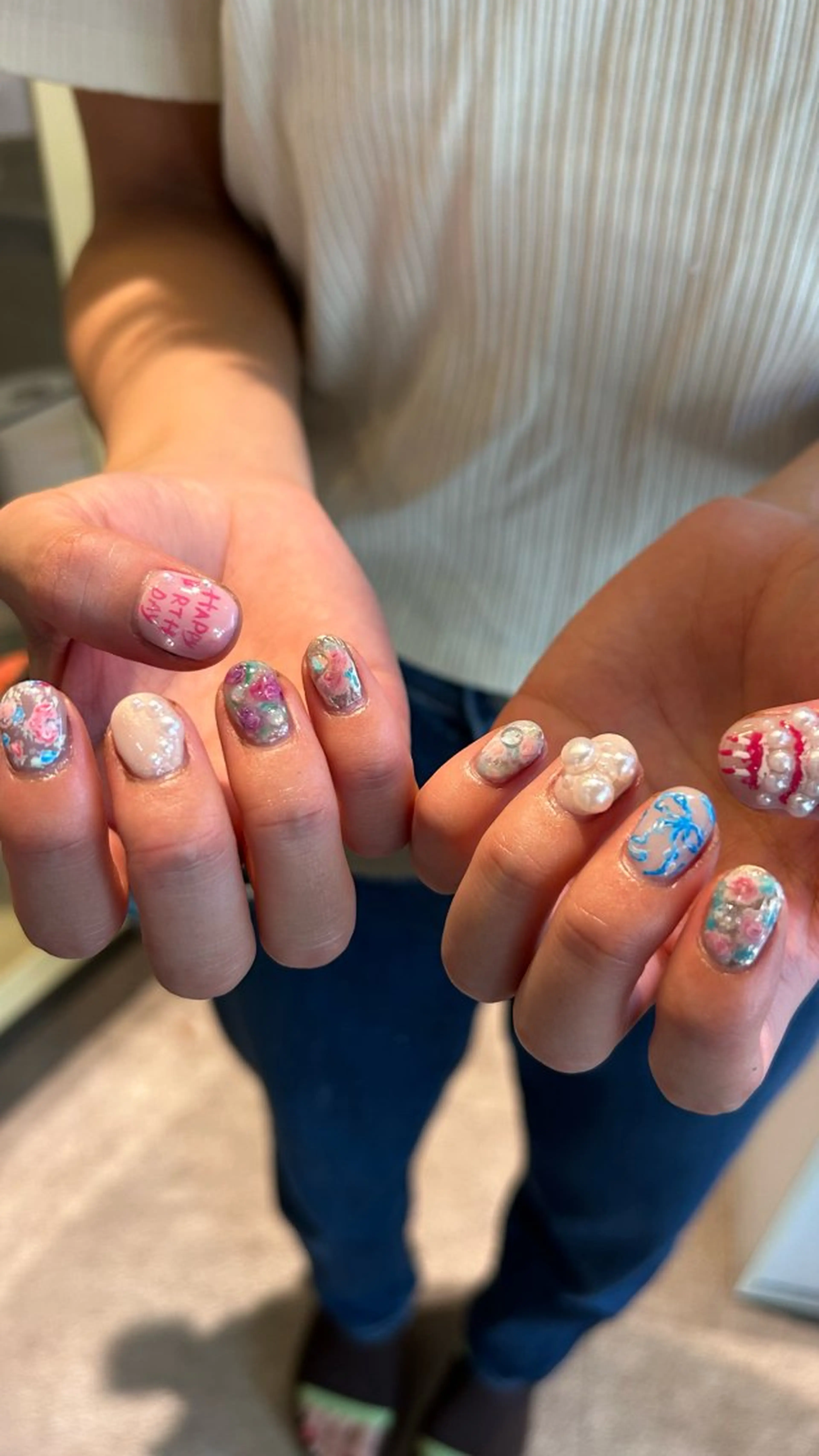 ネイル アートネイル ハンドネイル mira🍀 艶カラー/ネイリストのヘアスタイル