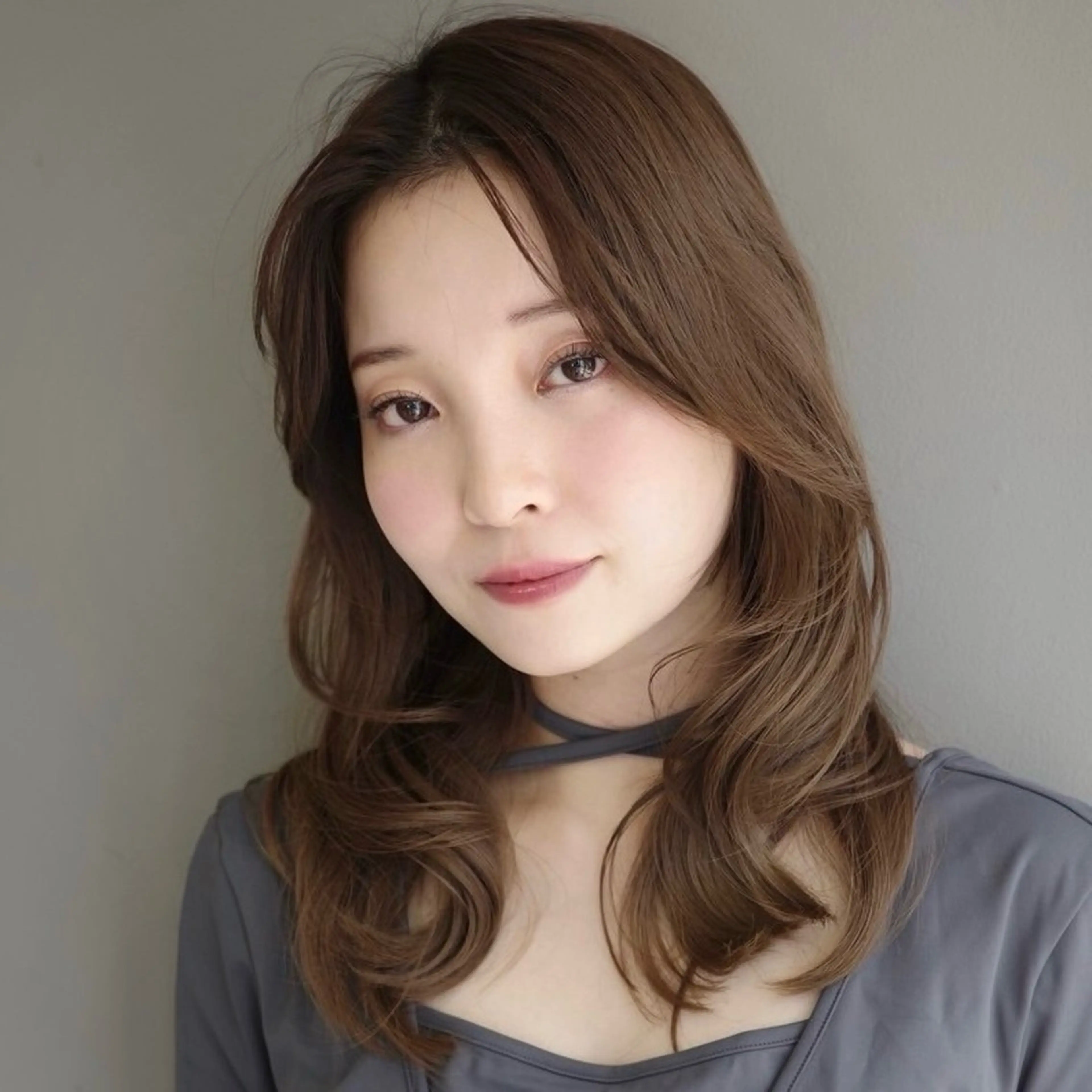 セミロング ヘアカラー トリートメント sia所属・ナチュラルカラー neneのヘアスタイル