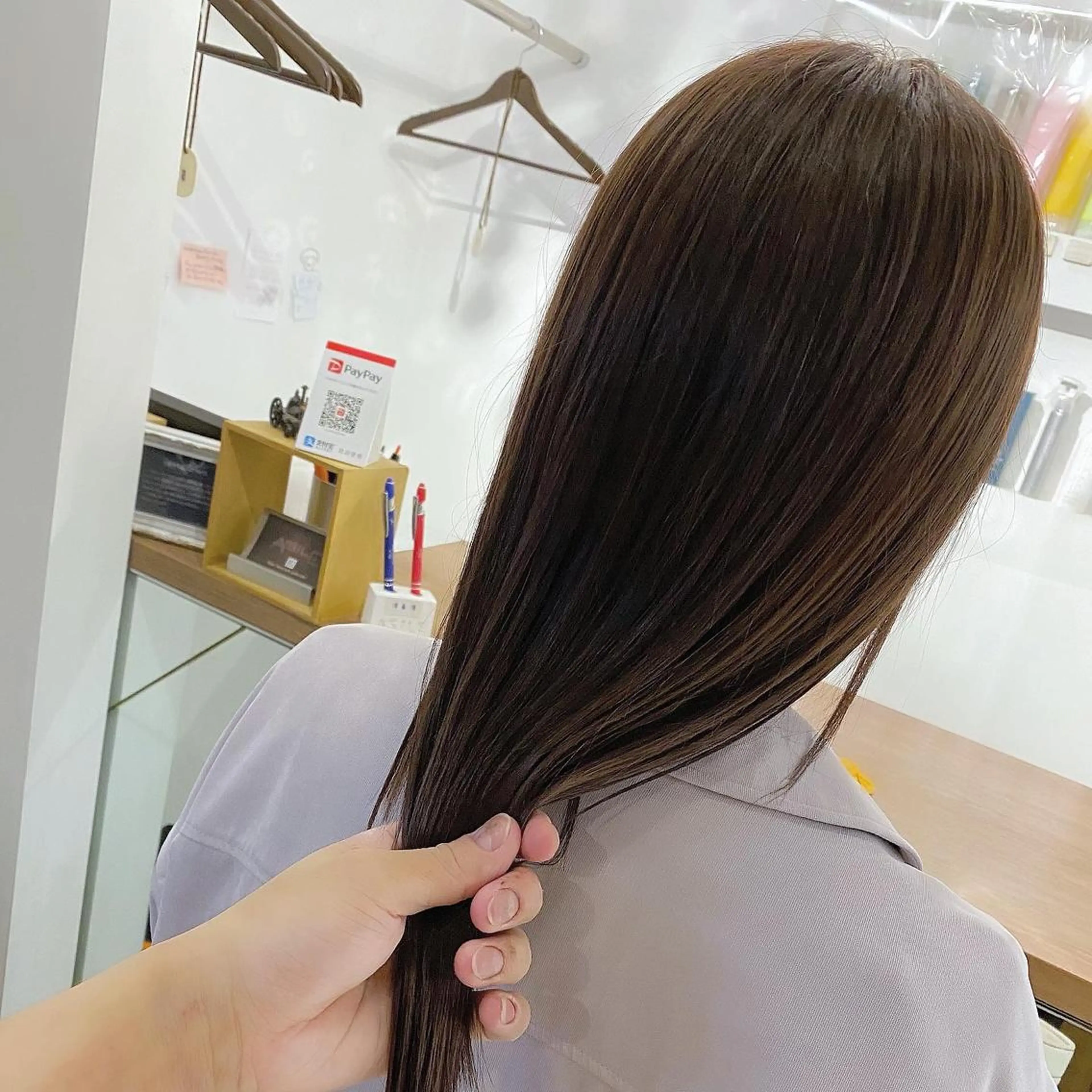 セミロング カラー ブラウンカラー バイオレットカラー バイオレットブラウン 髪質改善 SALOWIN 池袋Suite店所属・髪質改善特化 安東駿介のヘアスタイル