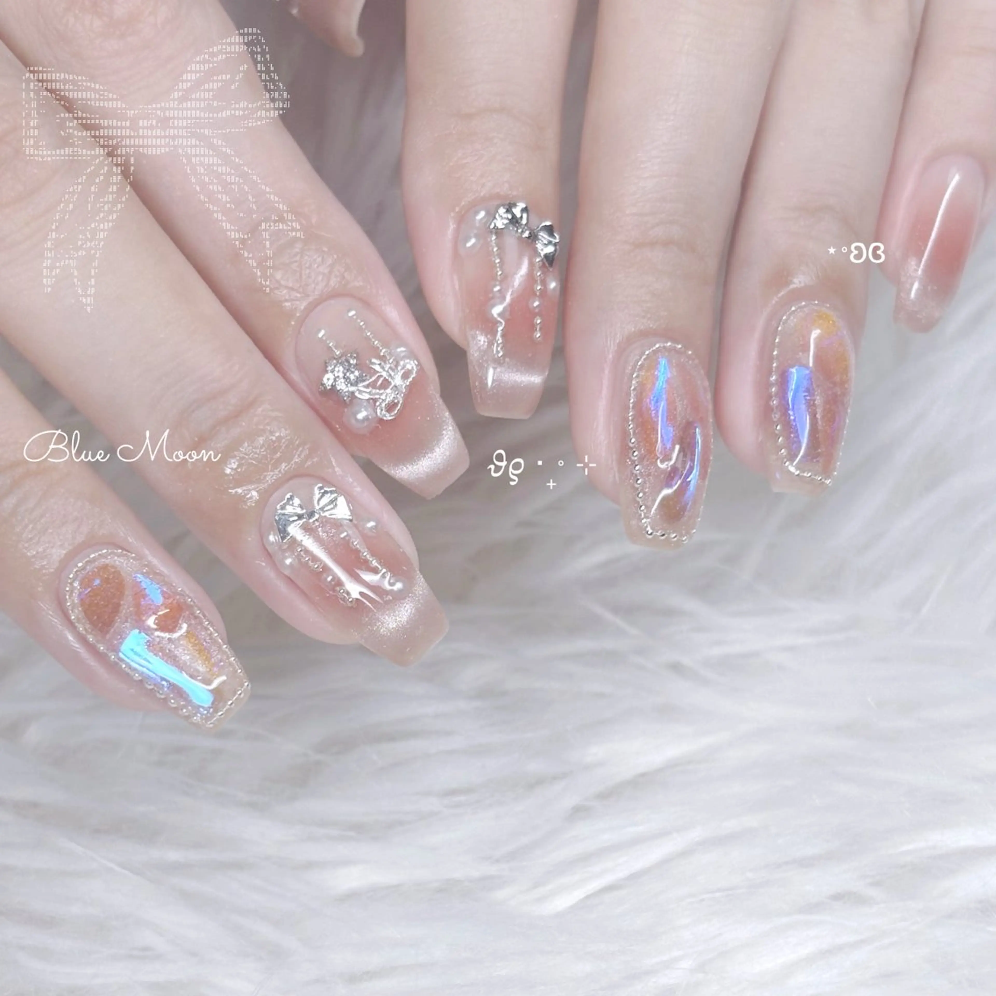 ネイル オーロラネイル マグネットネイル リボン ハンドネイル フットネイル ハンドケア nail salon Blue Moonのネイルデザイン