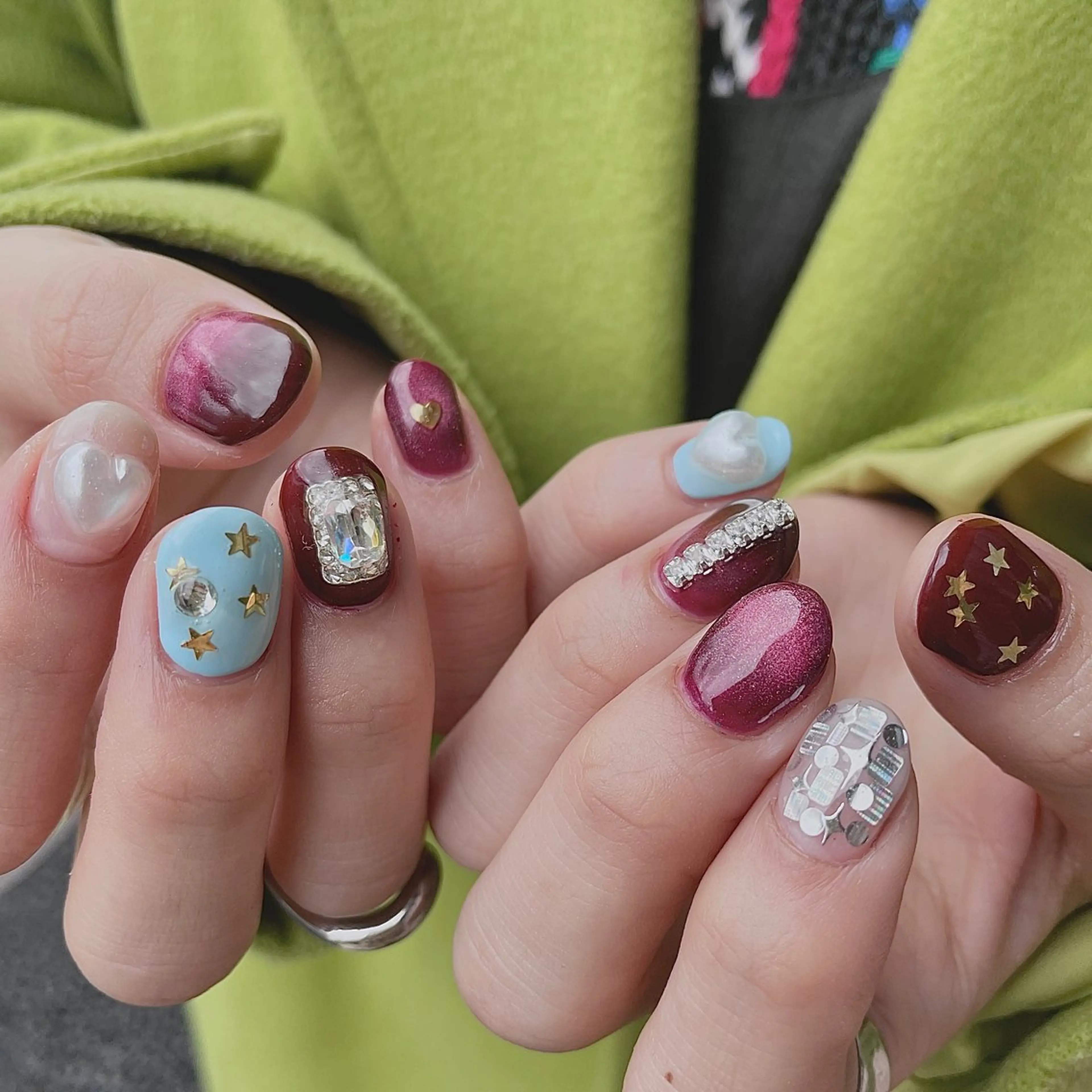 ネイル ボルドー ハート マグネットネイル ニュアンスネイル ストーンネイル ハンドネイル acs.n所属・ネイル，耳つぼ 風間すみれのその他イメージ