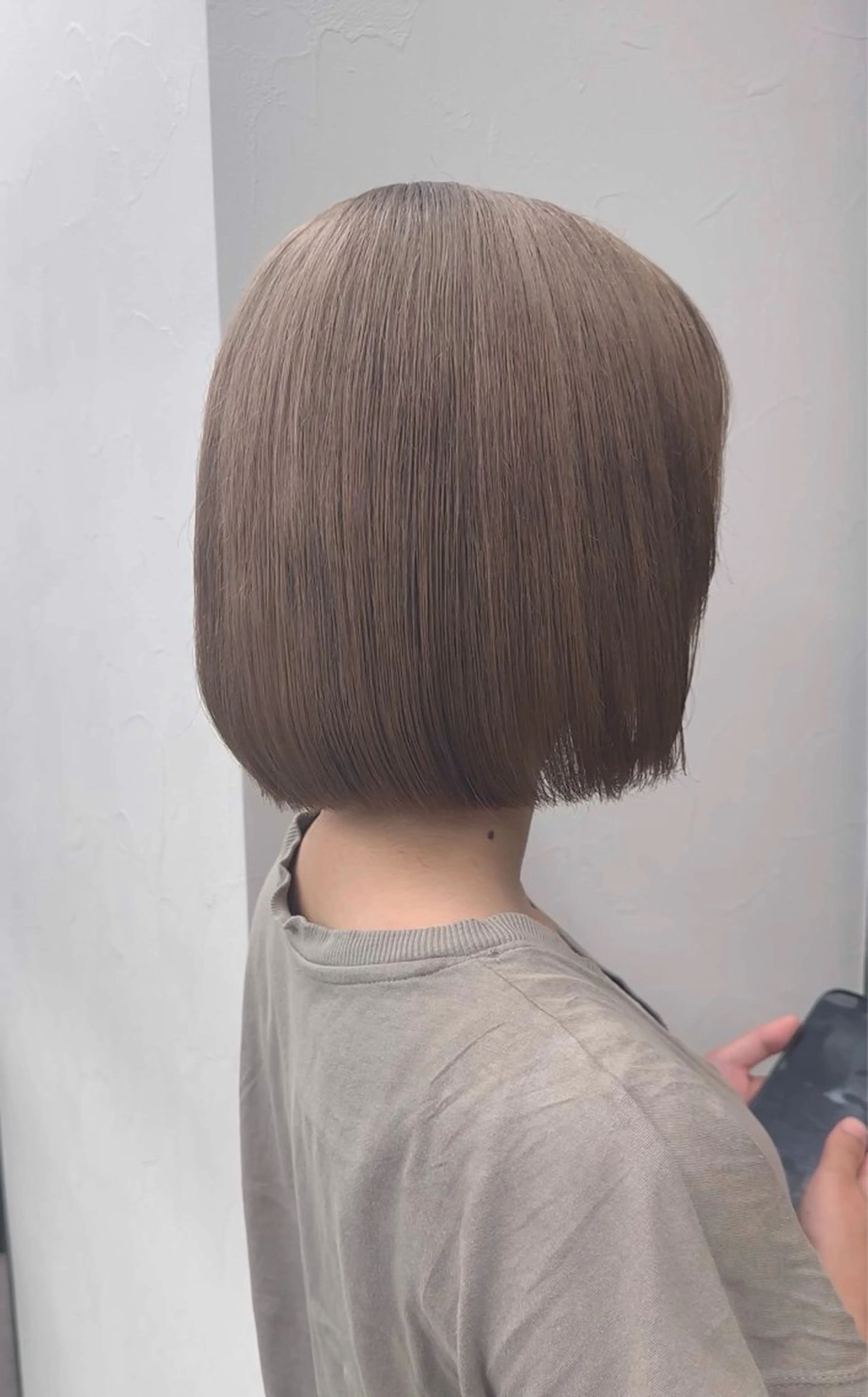 ミディアム カラー ミディアムパーマ ベージュカラー ブリーチ ケアブリーチ 透明感カラー カット ヘアカラー トリートメント 髪質改善/レイヤー/ 艶髪🎀ayaneのヘアスタイル