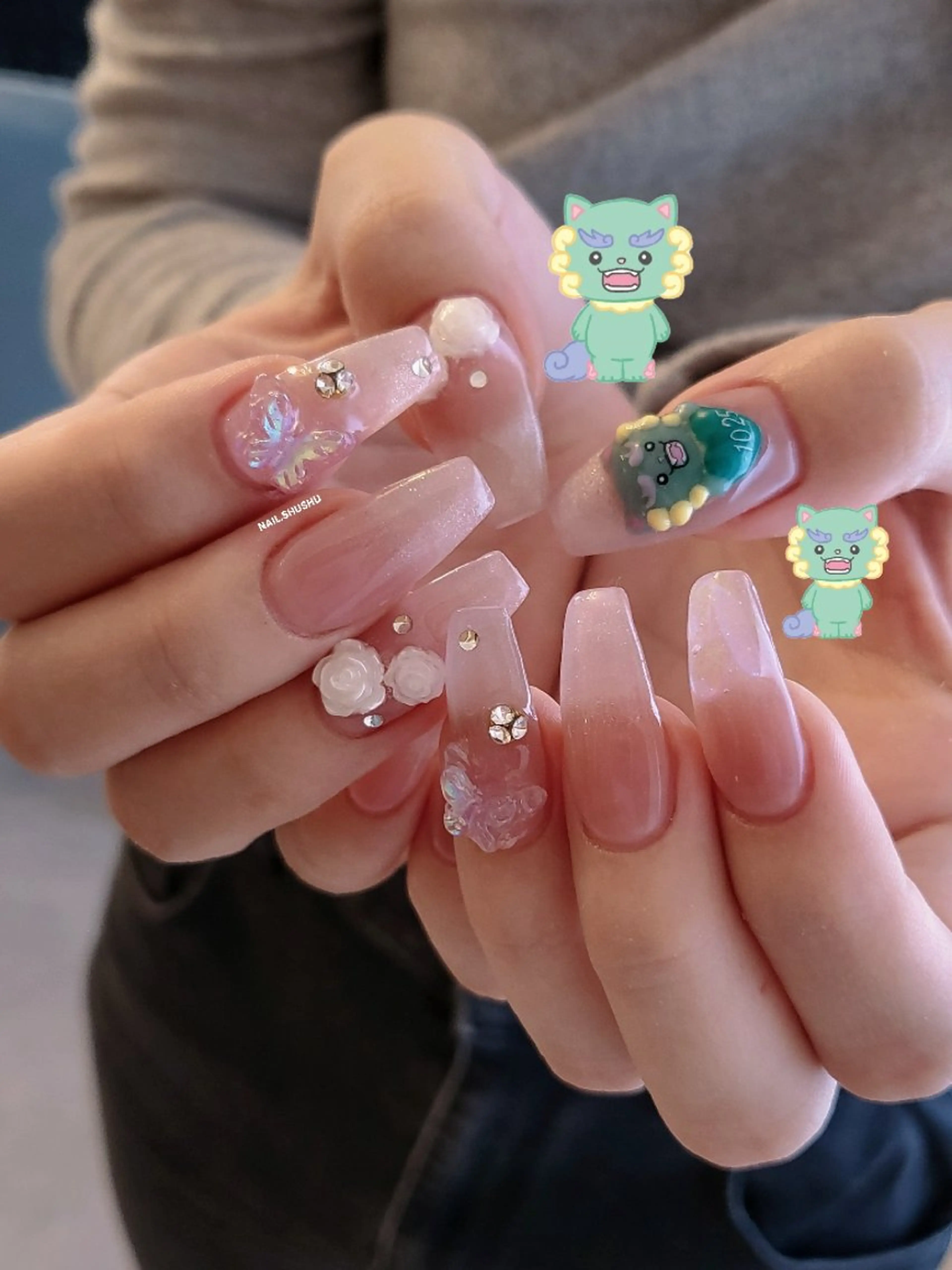 ネイル ハンドネイル 3dパーツ/流行り 👧shushu❤️のネイルデザイン