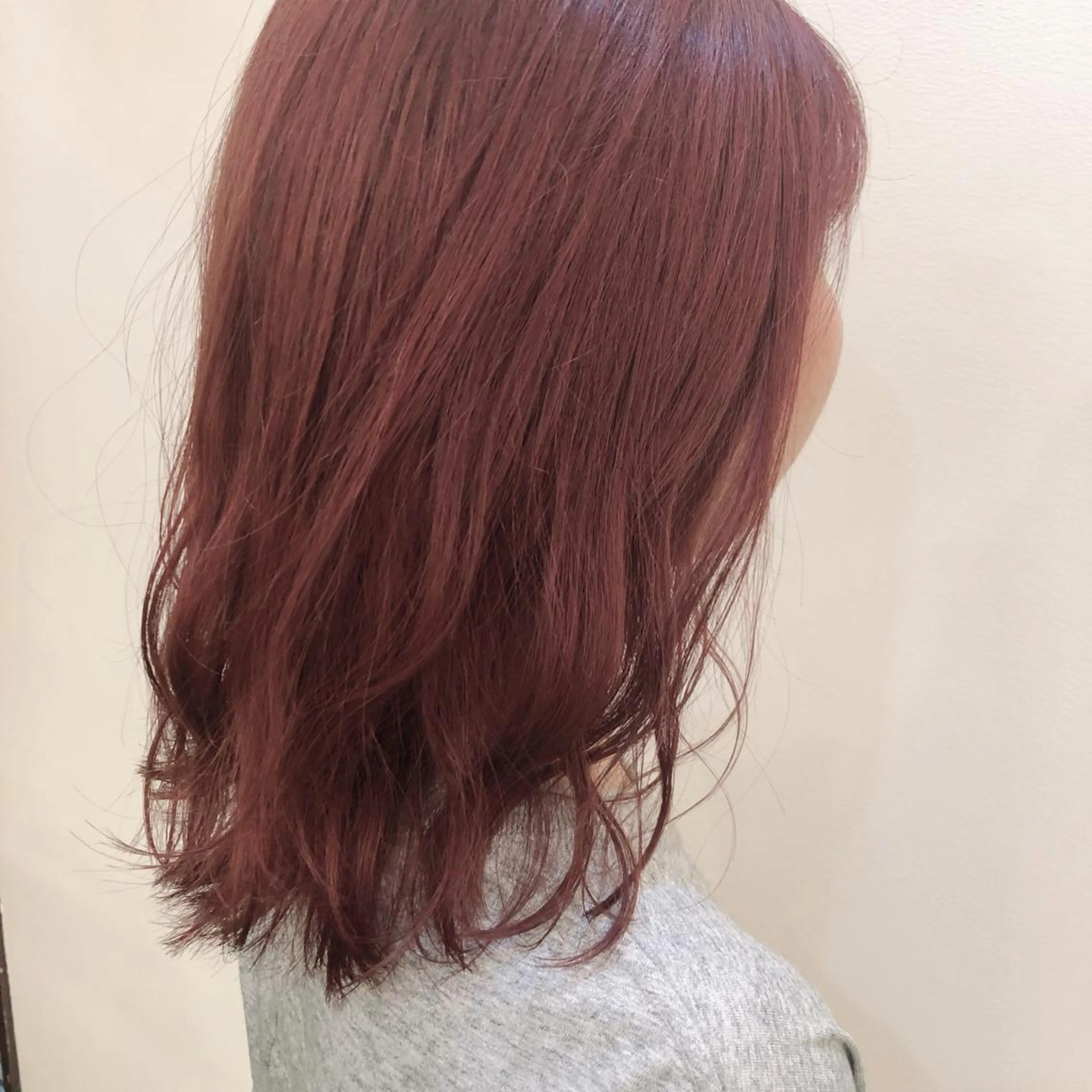 ミディアム カラー 【美髪】髪質改善 縮毛矯正🪄Annaのヘアスタイル