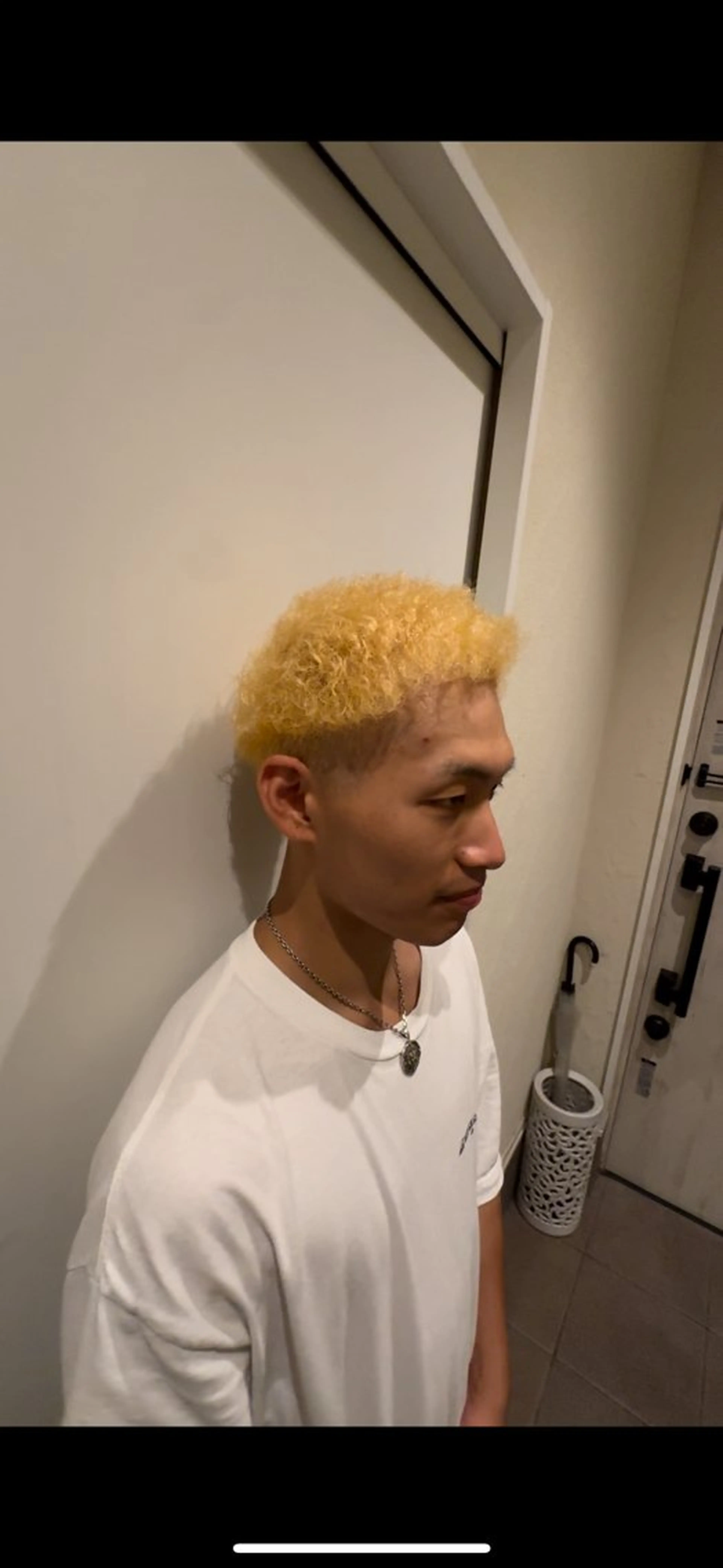 メンズ メンズブリーチ 難波Oli SHUTAのヘアスタイル
