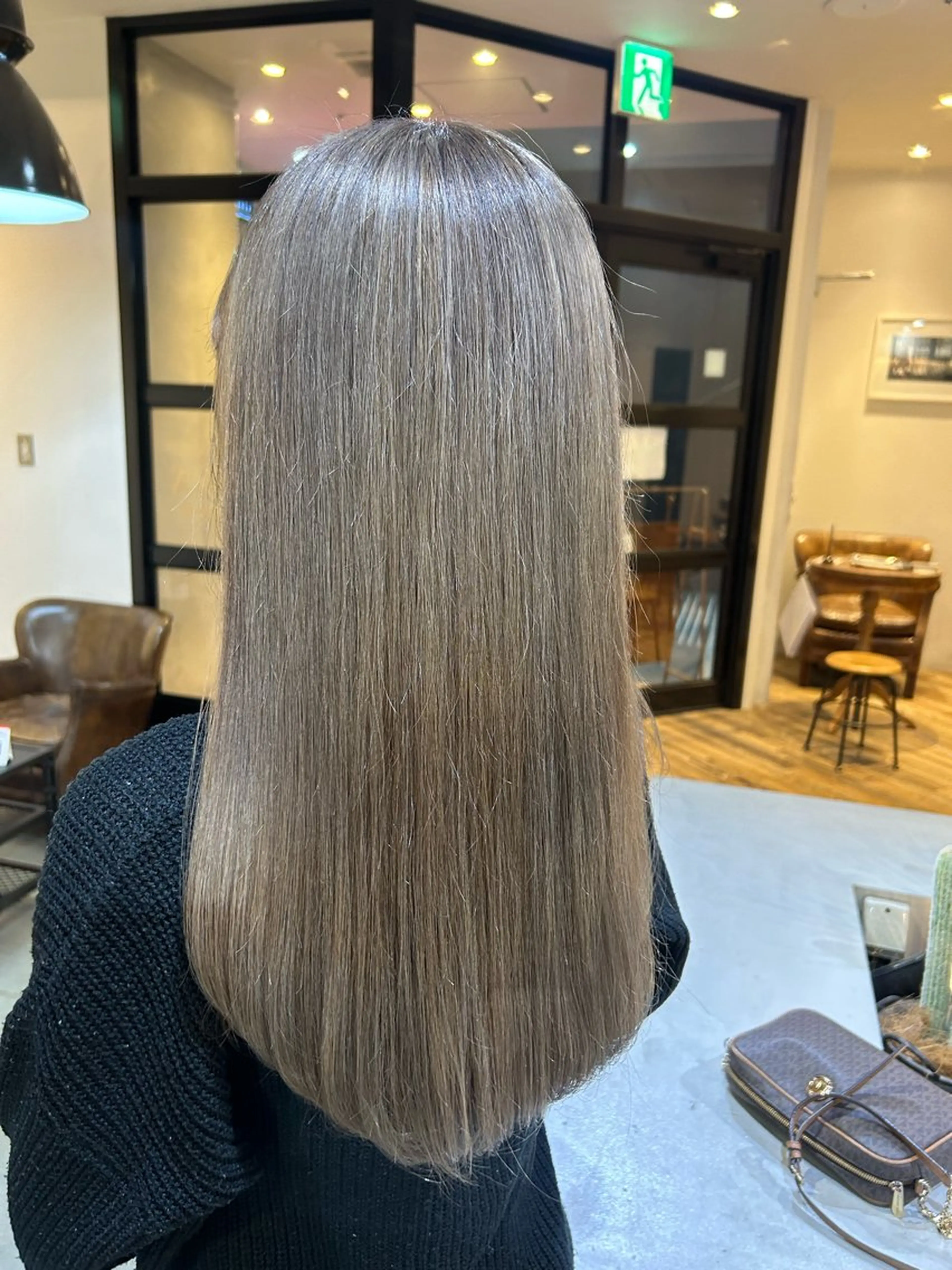 ロング カット ヘアカラー トリートメント 艶髪/髪質改善 yukaのヘアスタイル