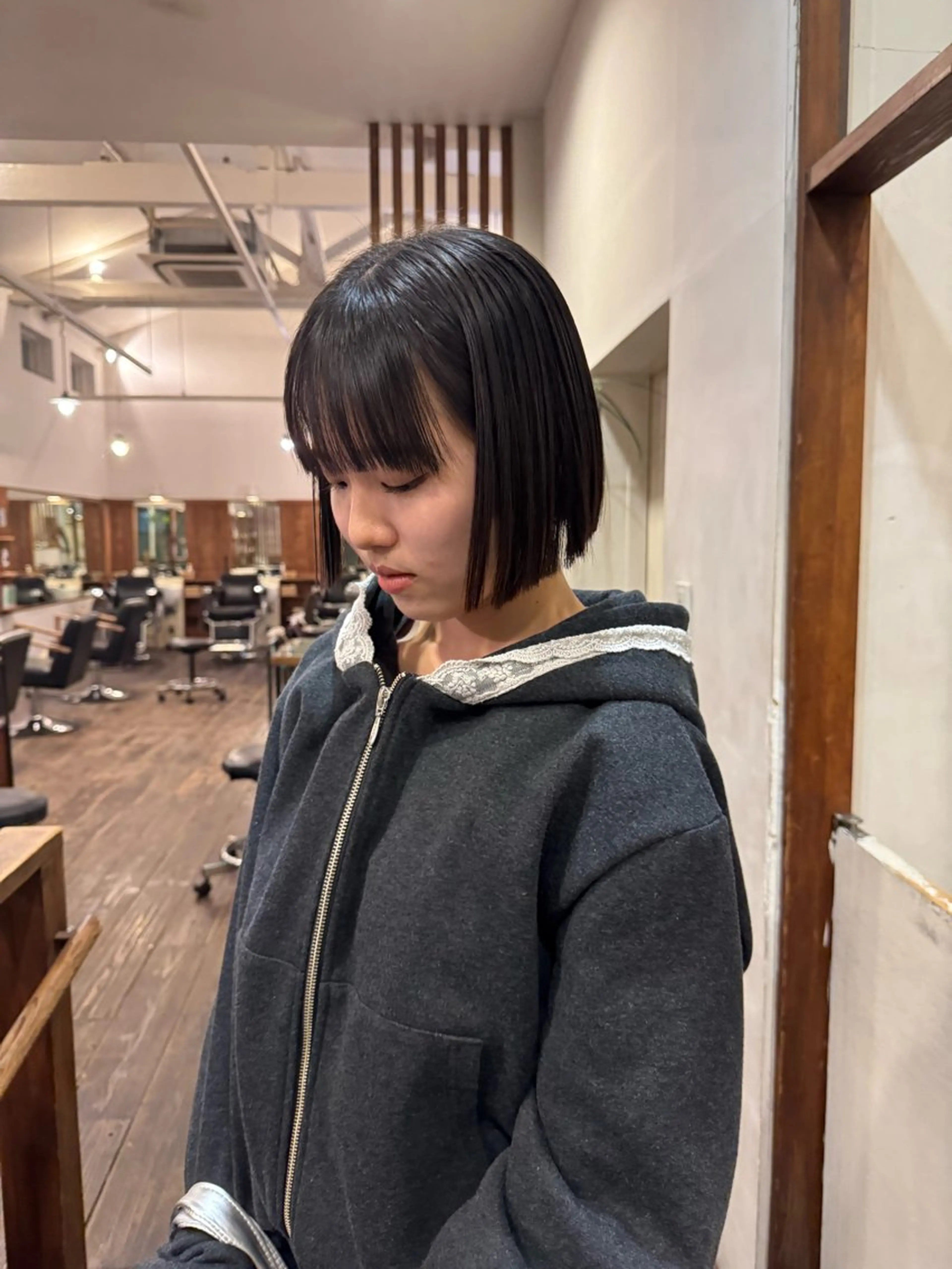ショート ボブ カット MOK大阪梅田店 Asahiのヘアスタイル