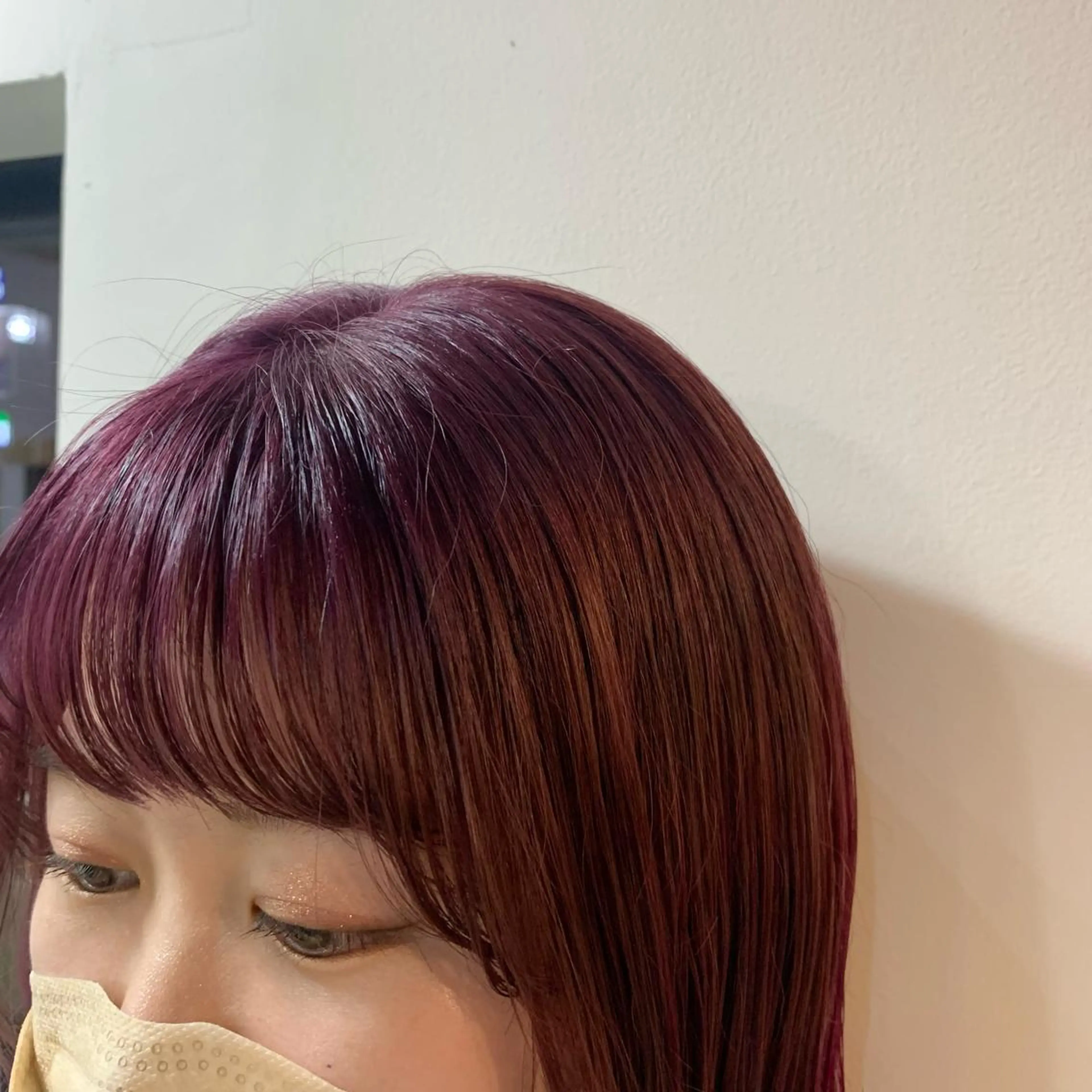カラー カシス ピンクカラー 室岡 桃子のヘアスタイル